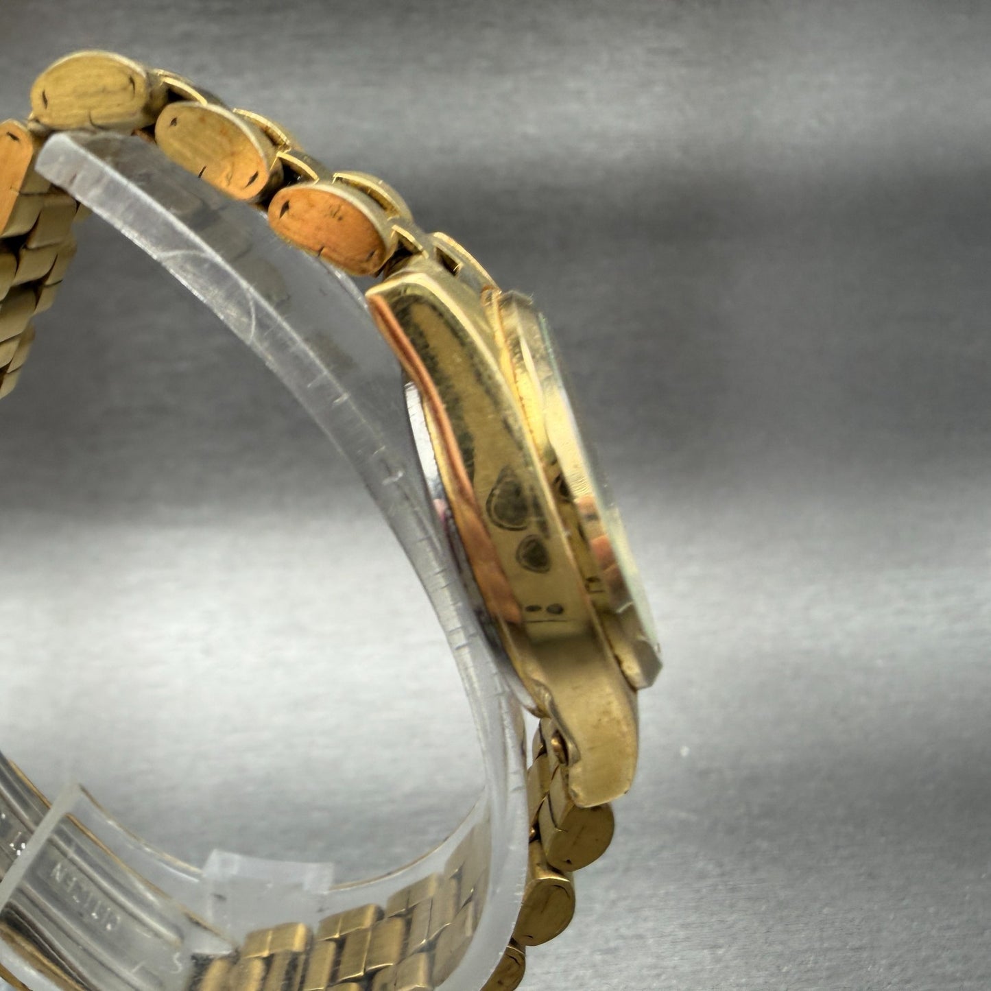 Citizen CQ Watch Women 24mm Champagne Dial Gold Tone Daydate 6000-K04051 NewBatt3