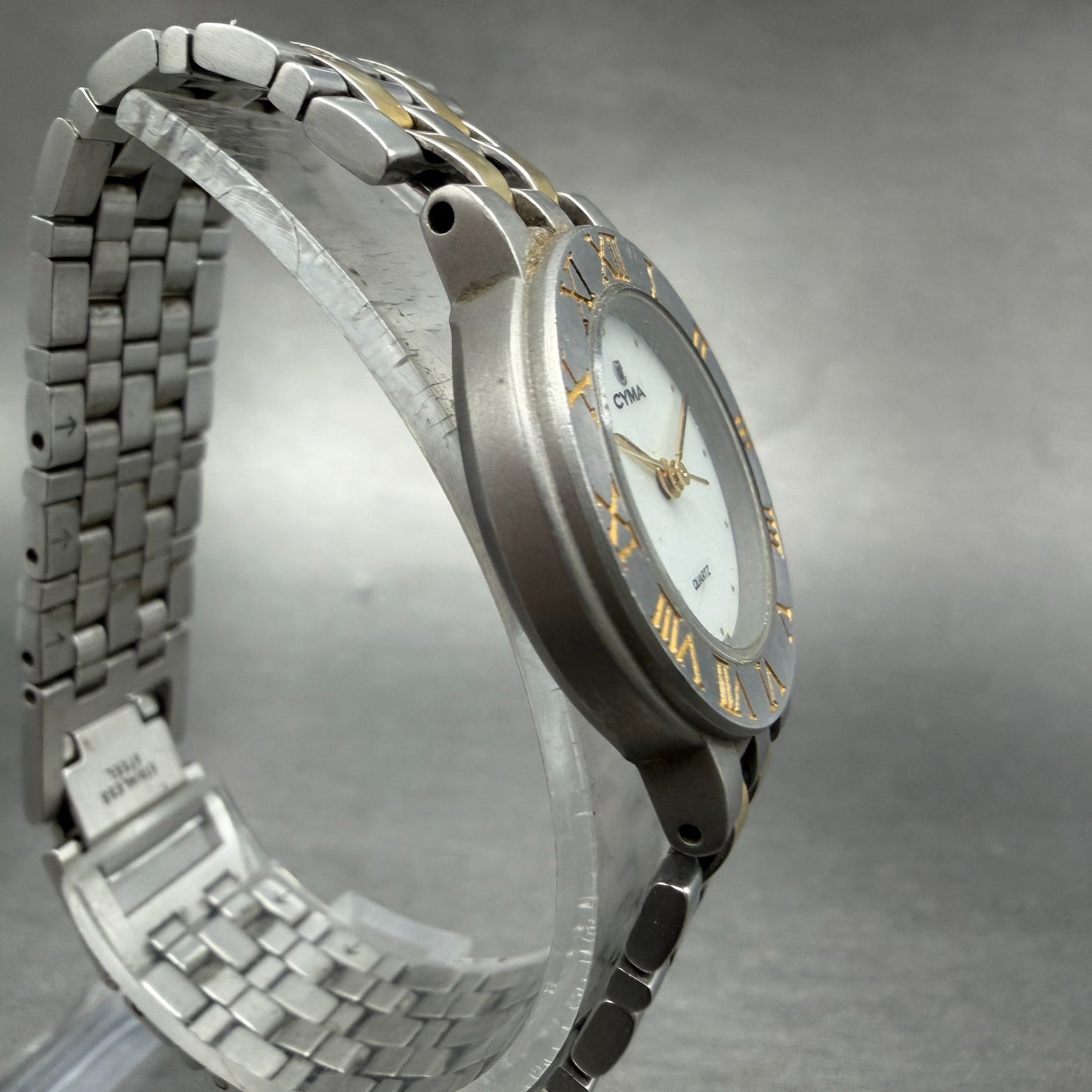 Cyma Watch Women 25mm White MOP Dial Two Tone Round 002 New Battery3