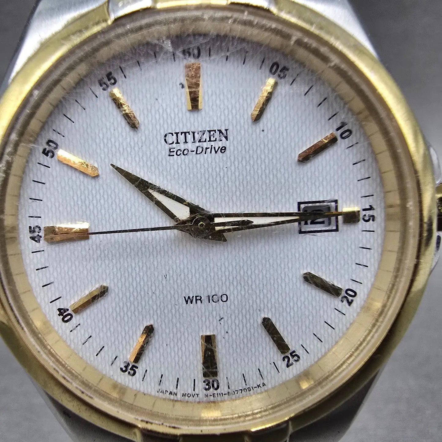 Citizen Eco-Drive Watch Men 38mm White Dial Two Tone Date E111-S049521 Runs NKJN1