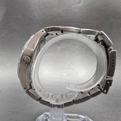 Eddie Bauer Dive Watch Men 41mm Silver Dial Silver Tone Date Round New Battery6