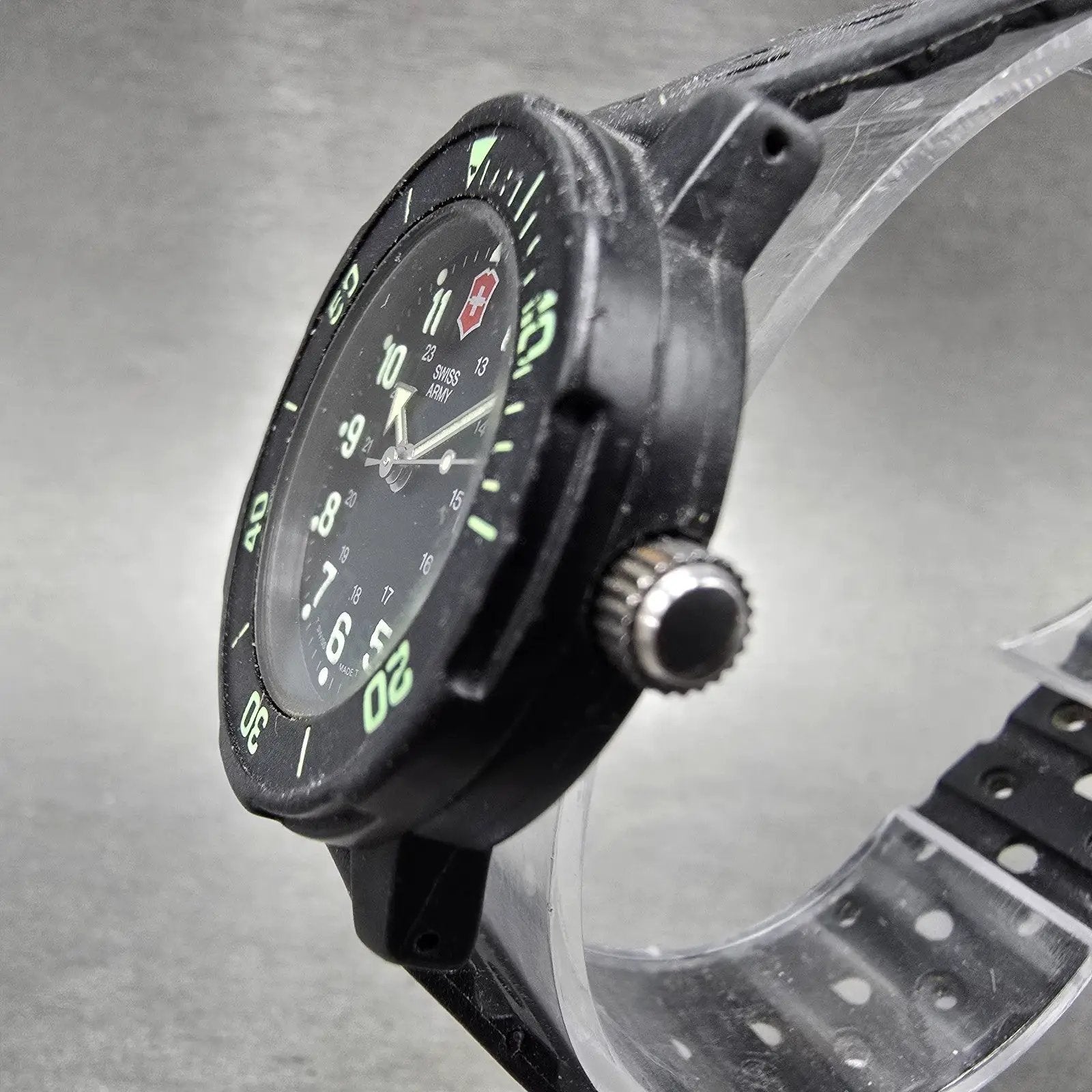 Victorinox Swiss Army Striker Watch Women 31mm Black Dial Black Tone Date PARTS3