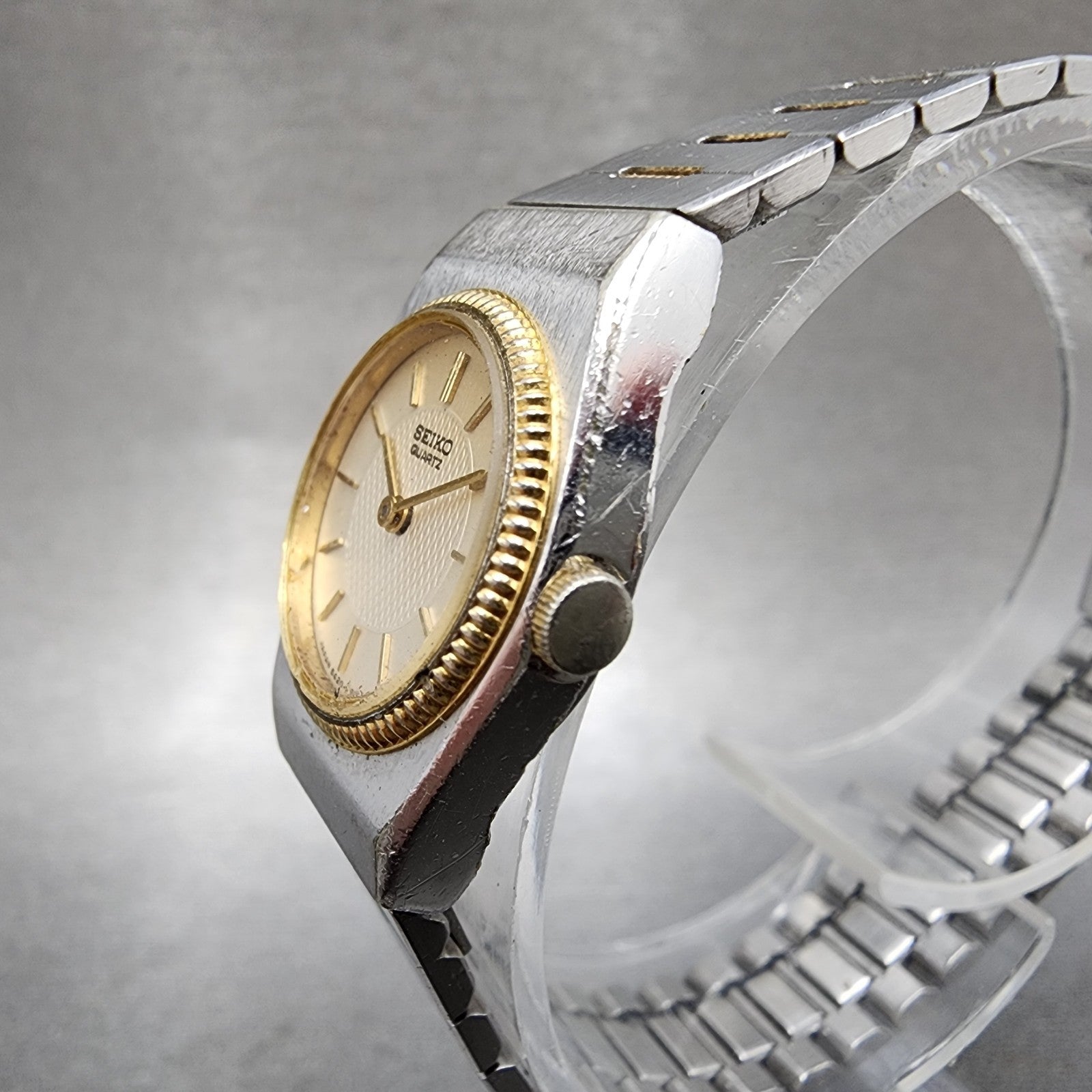 Seiko Watch Women 20mm Silver Dial Two Tone Round 54200059 New Battery2