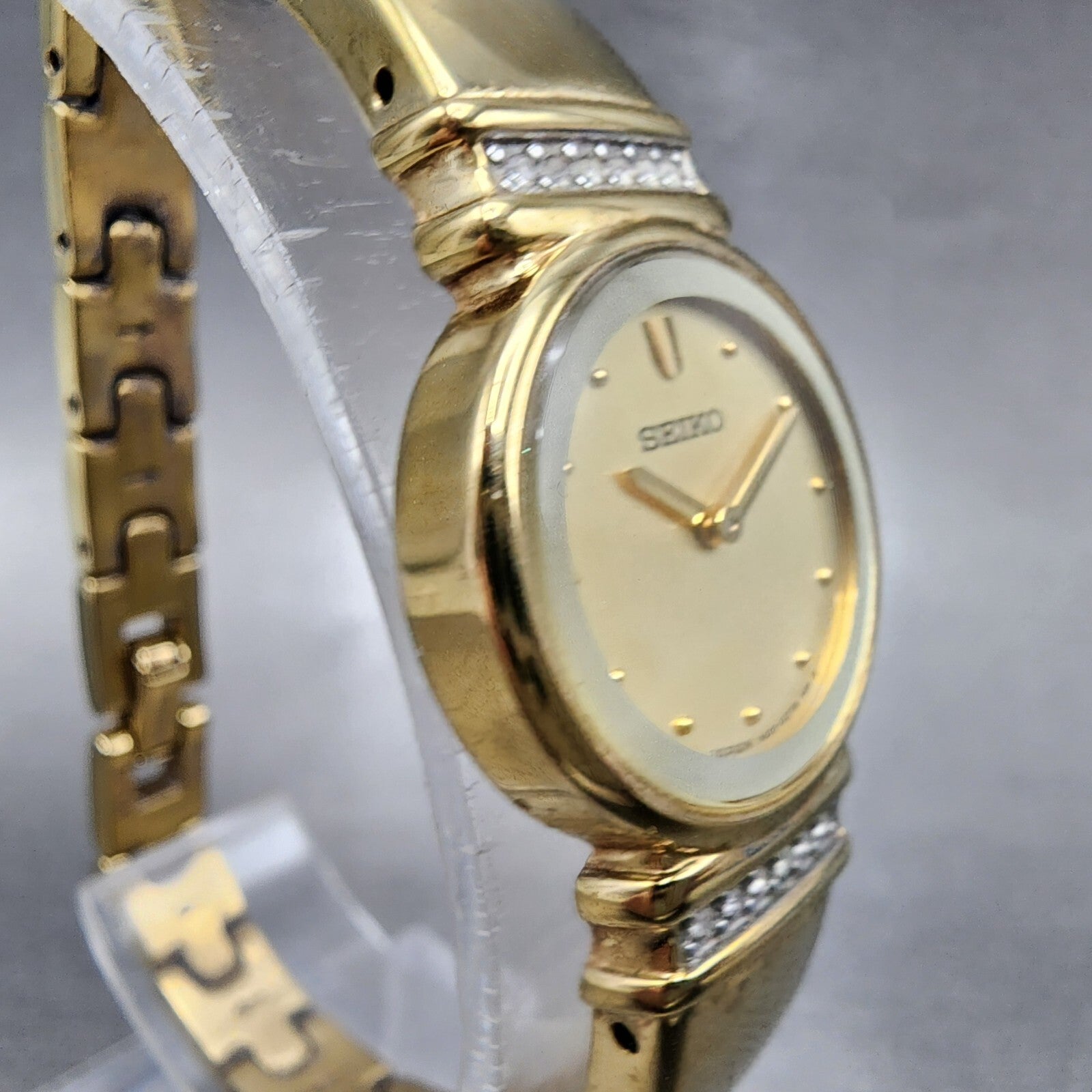 Seiko Watch Women 21mm Gold Dial Gold Tone Round 1N000SC0 New Battery3