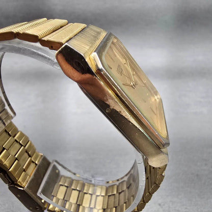 Citizen CQ Watch Men 27mm Gold Dial Gold Tone Rectangle 4031-986351 New Battery3