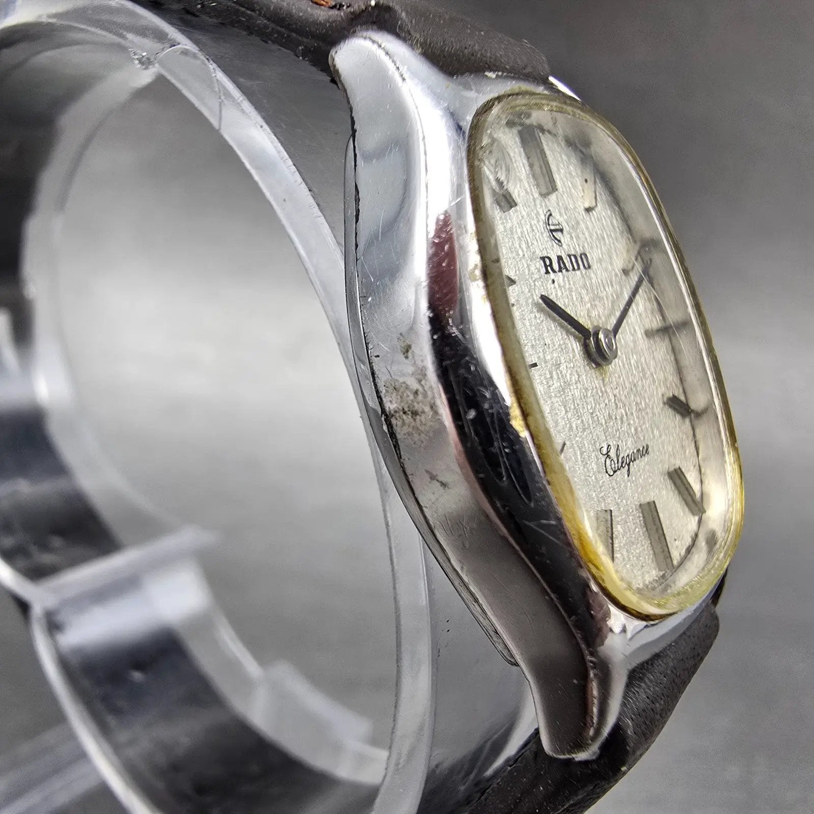 Rado Elegance Watch Women 23mm Silver Dial Silver Tone Oval Manual Wind Runs VTG3
