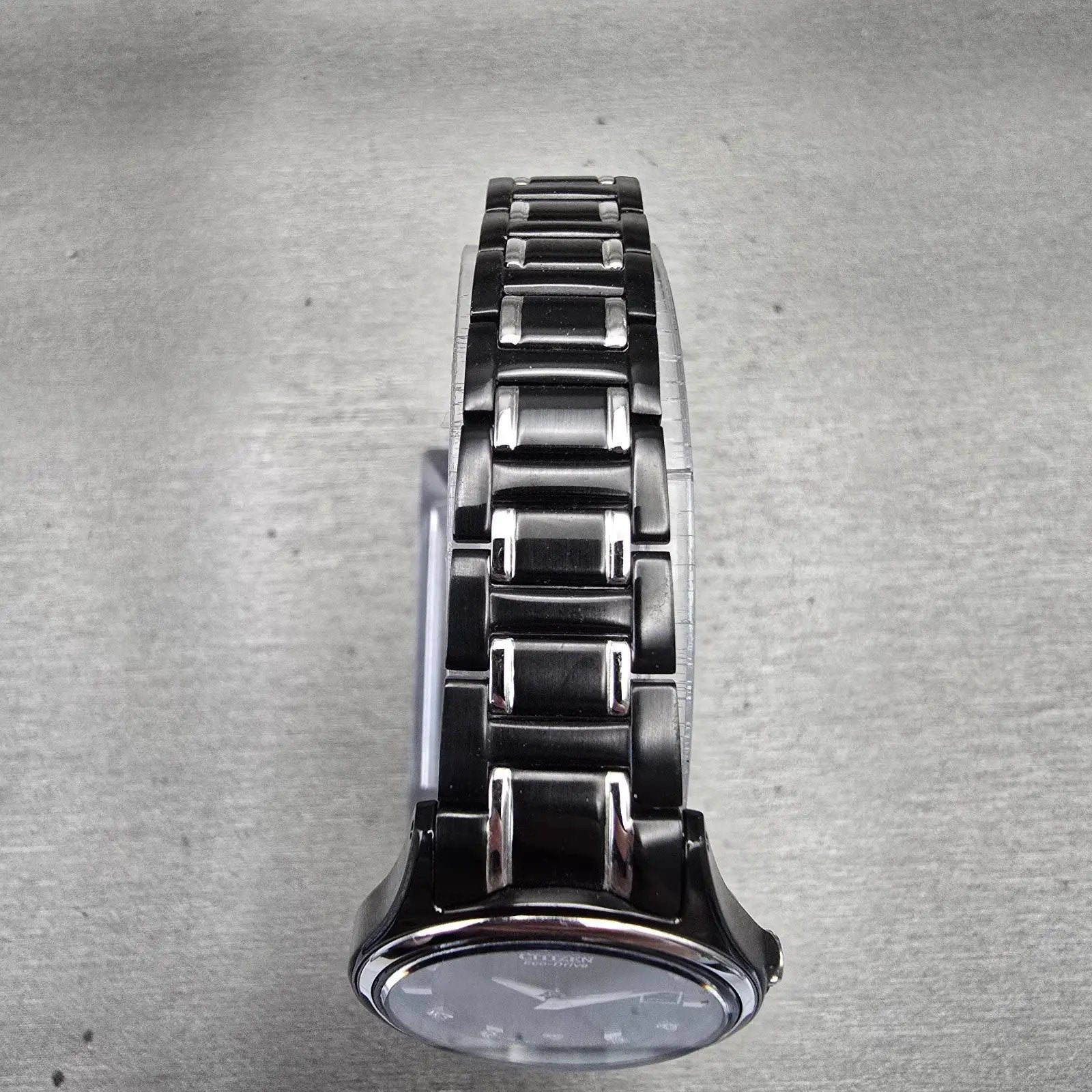 Citizen Eco-Drive Watch Women 27mm Black Dial Two Tone Date J015-S070112 Works4