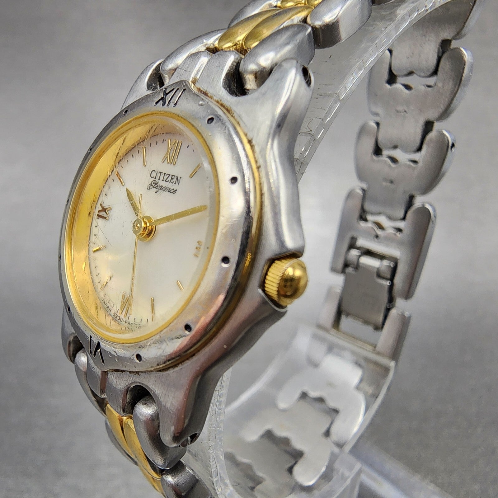 Citizen Elegance Watch Women 23mm MOP Dial Two Tone Round 5930F91334 New Batt2