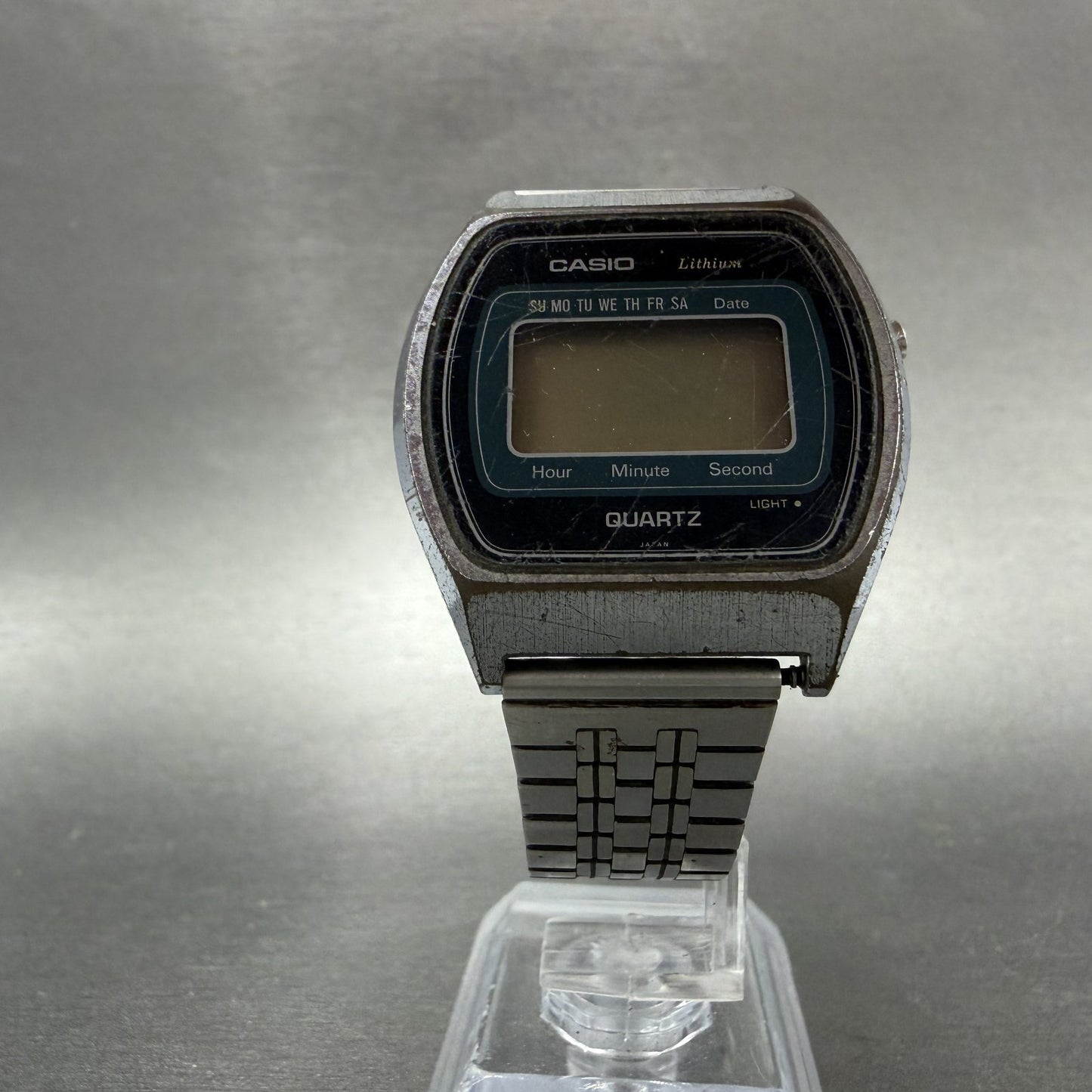 Casio 111QS-34 Watch Men 35mm Digital LCD Silver Tone Round Vintage PARTS6