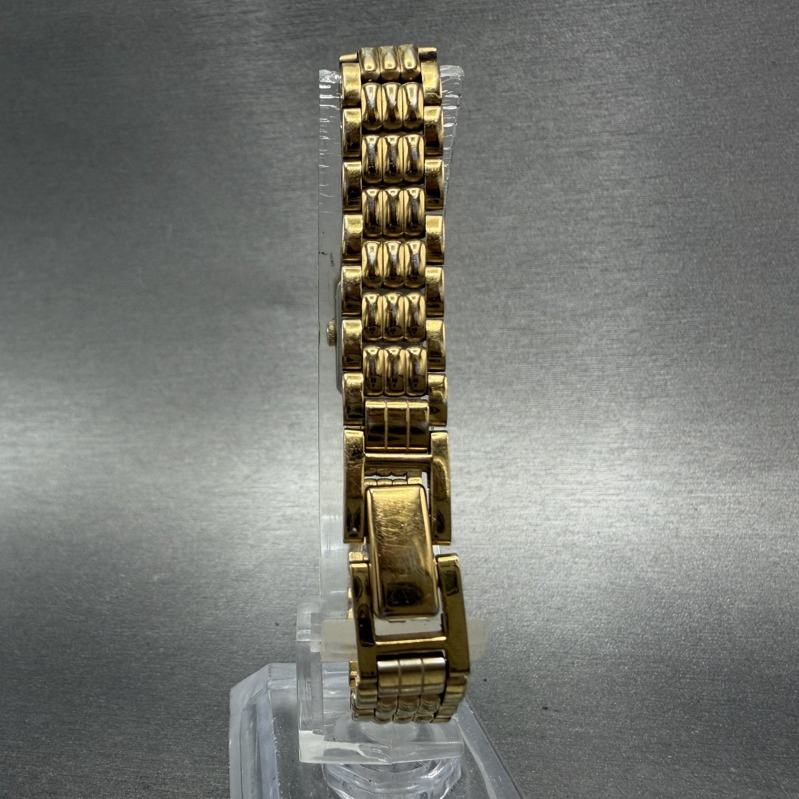 Seiko tank Watch Women 12mm Champagne Dial Gold Tone 2e206389 New Battery7