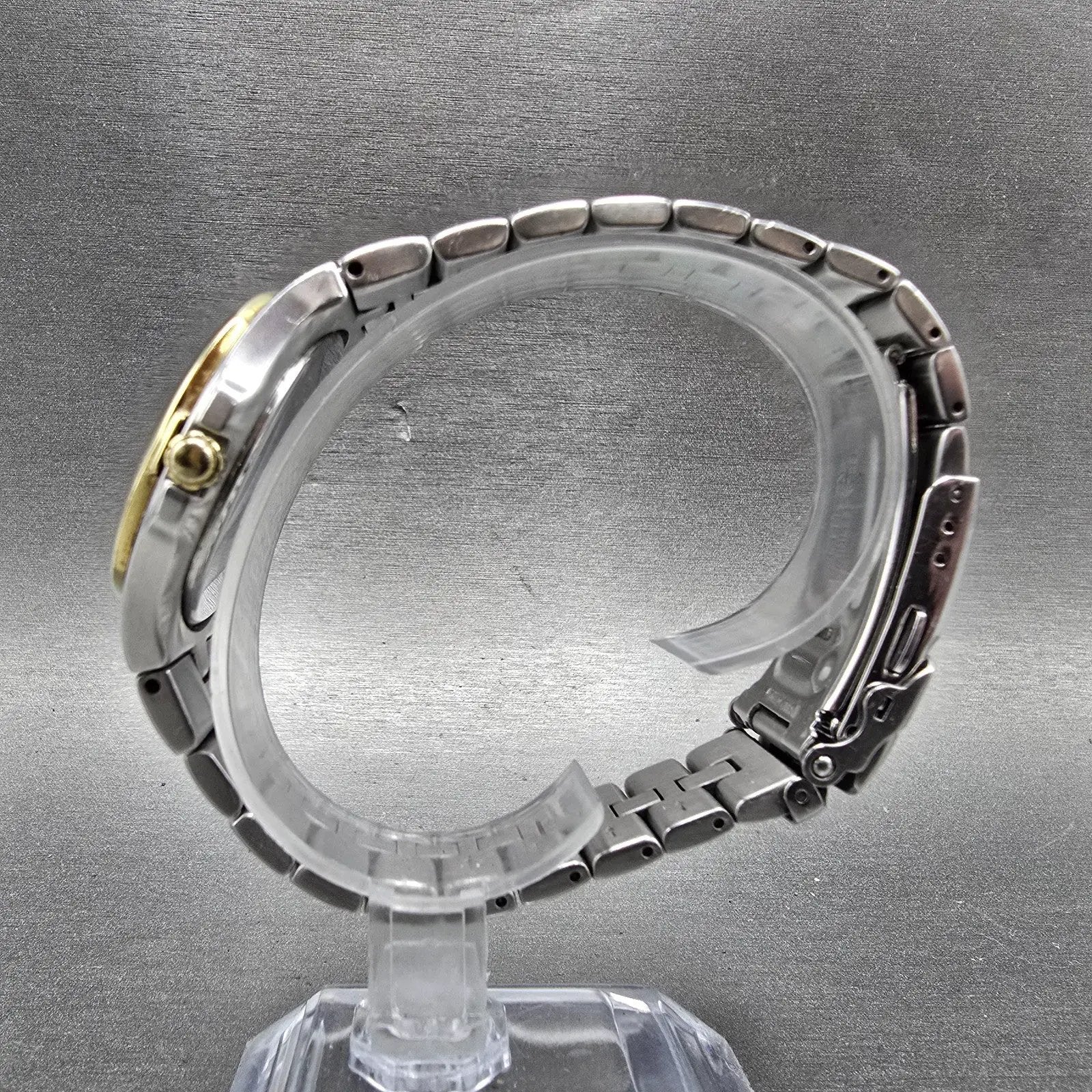 Citizen Eco-Drive Watch Men 35mm Blue Dial Two Tone Date E110-K15699 PARTS7