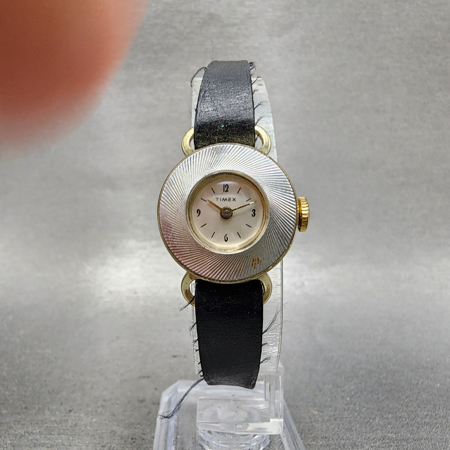 Timex Watch Women 21mm Silver Dial Gold Tone Interchangeable Bezel Runs VTG6