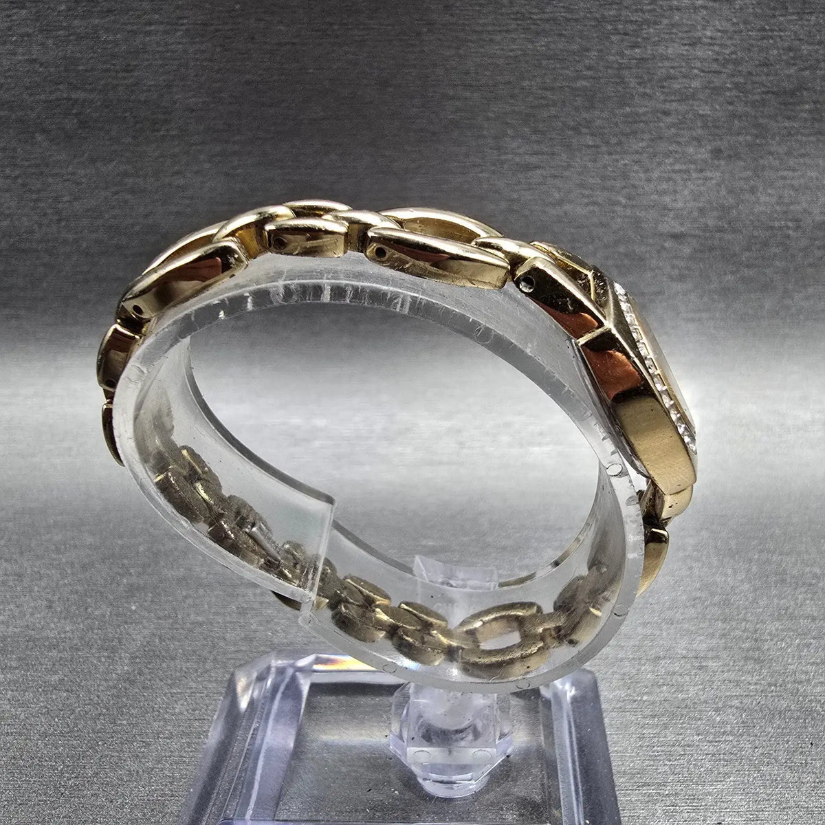 Citizen Watch Women 19mm MOP Dial Gold Crystal Bezel 920-S021103 New Battery JP8