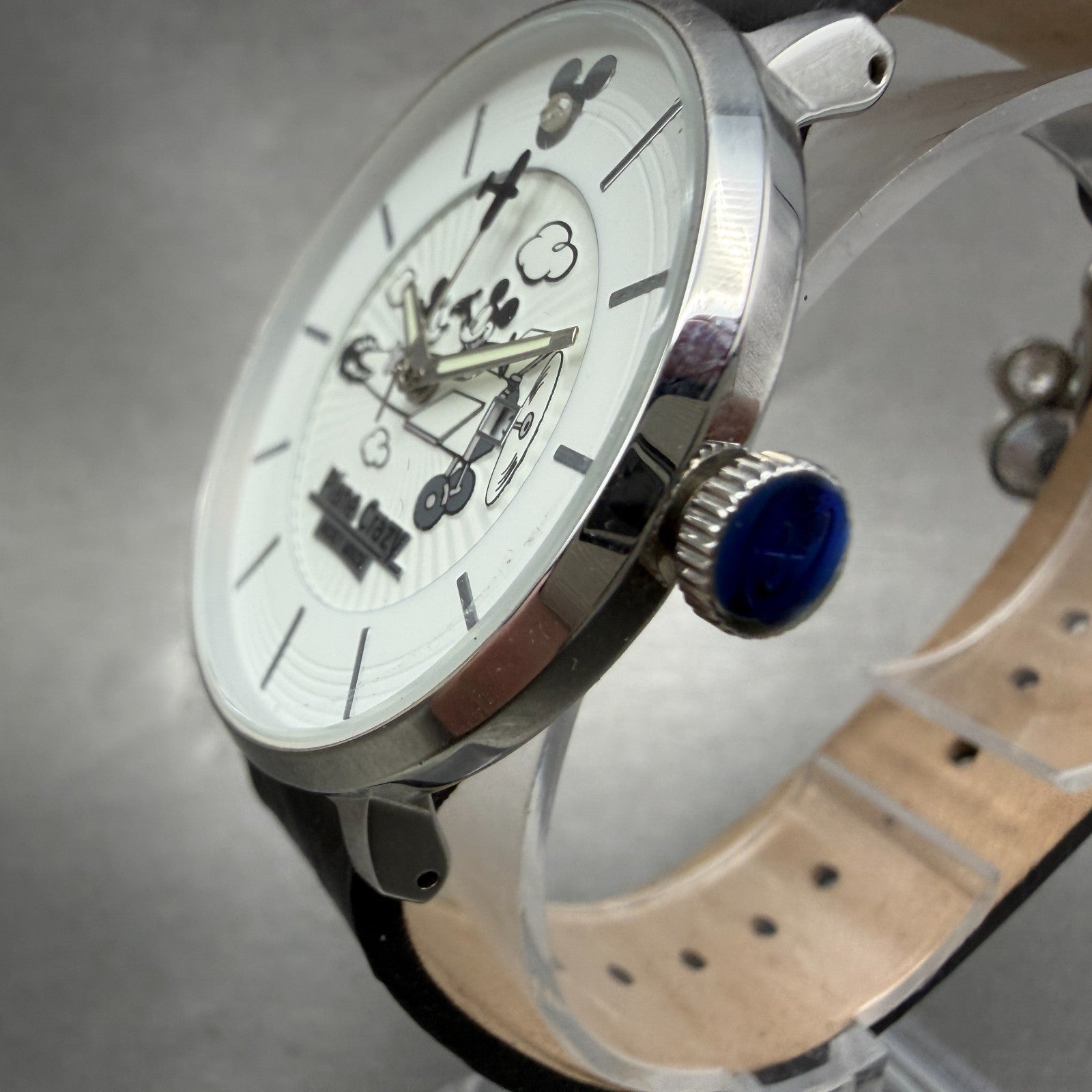 Mickey Mouse Plane Crazy Watch Unisex 38mm White Dial Silver Tone Round NewBatt2