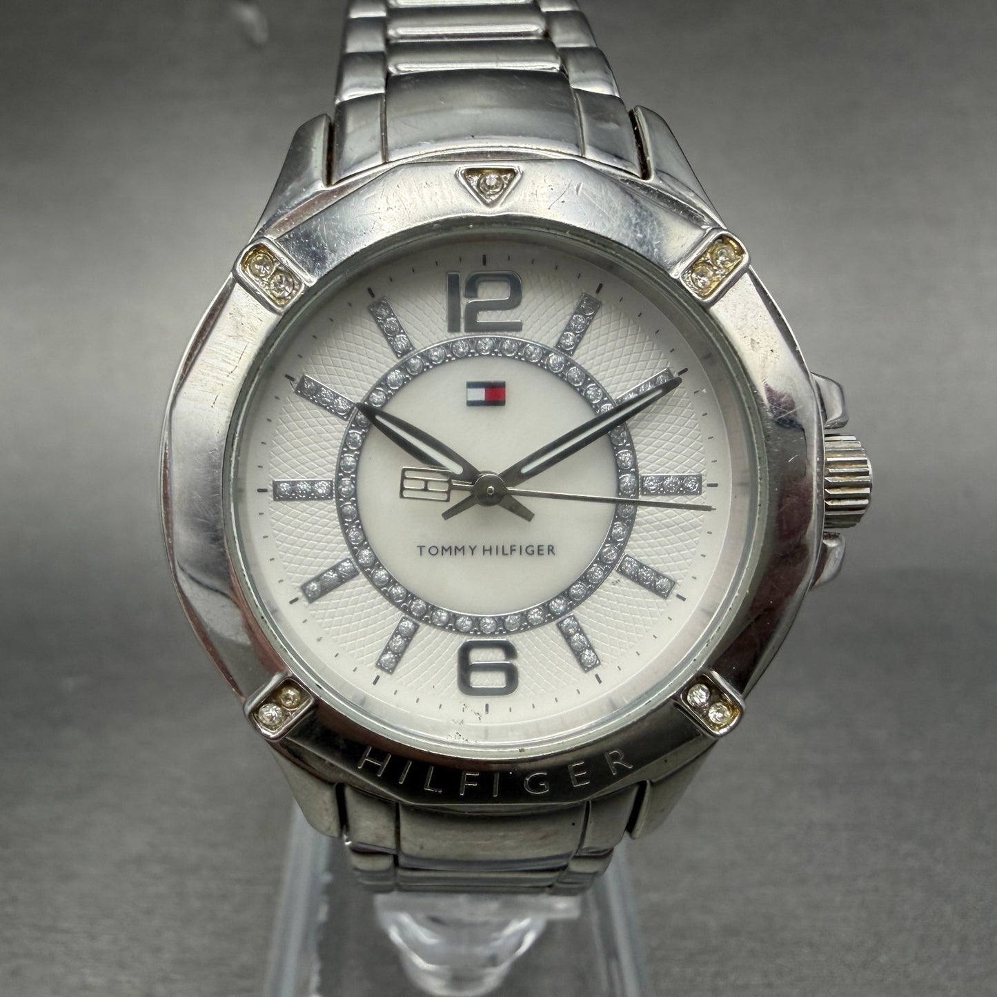 Tommy Hilfiger Watch Women 34mm White Dial Silver Tone Round Crystal New Battery0