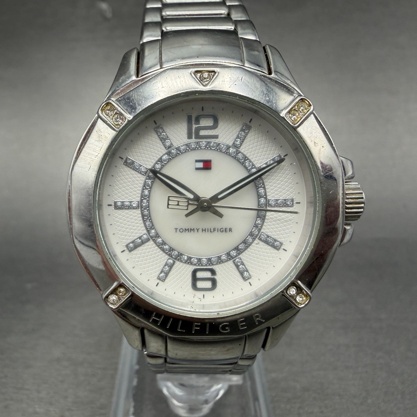 Tommy Hilfiger Watch Women 34mm White Dial Silver Tone Round Crystal New Battery0