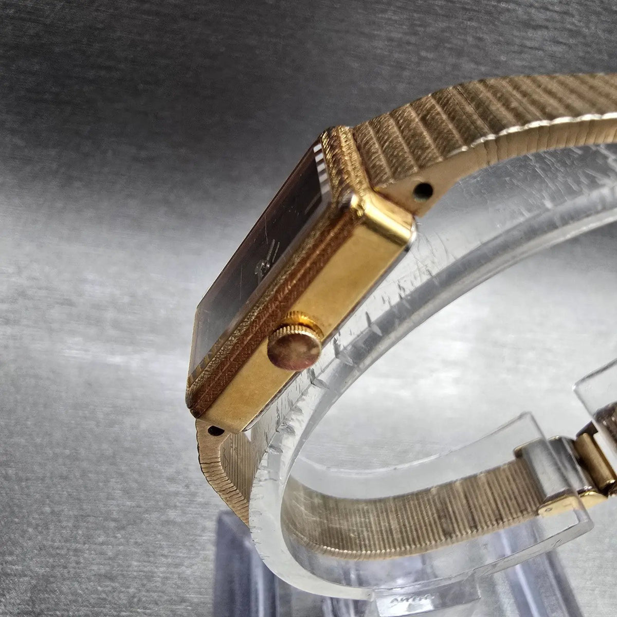 Seiko Watch Women 13mm Brown Dial Gold Tone Rectangle 1320-5299 New Battery2