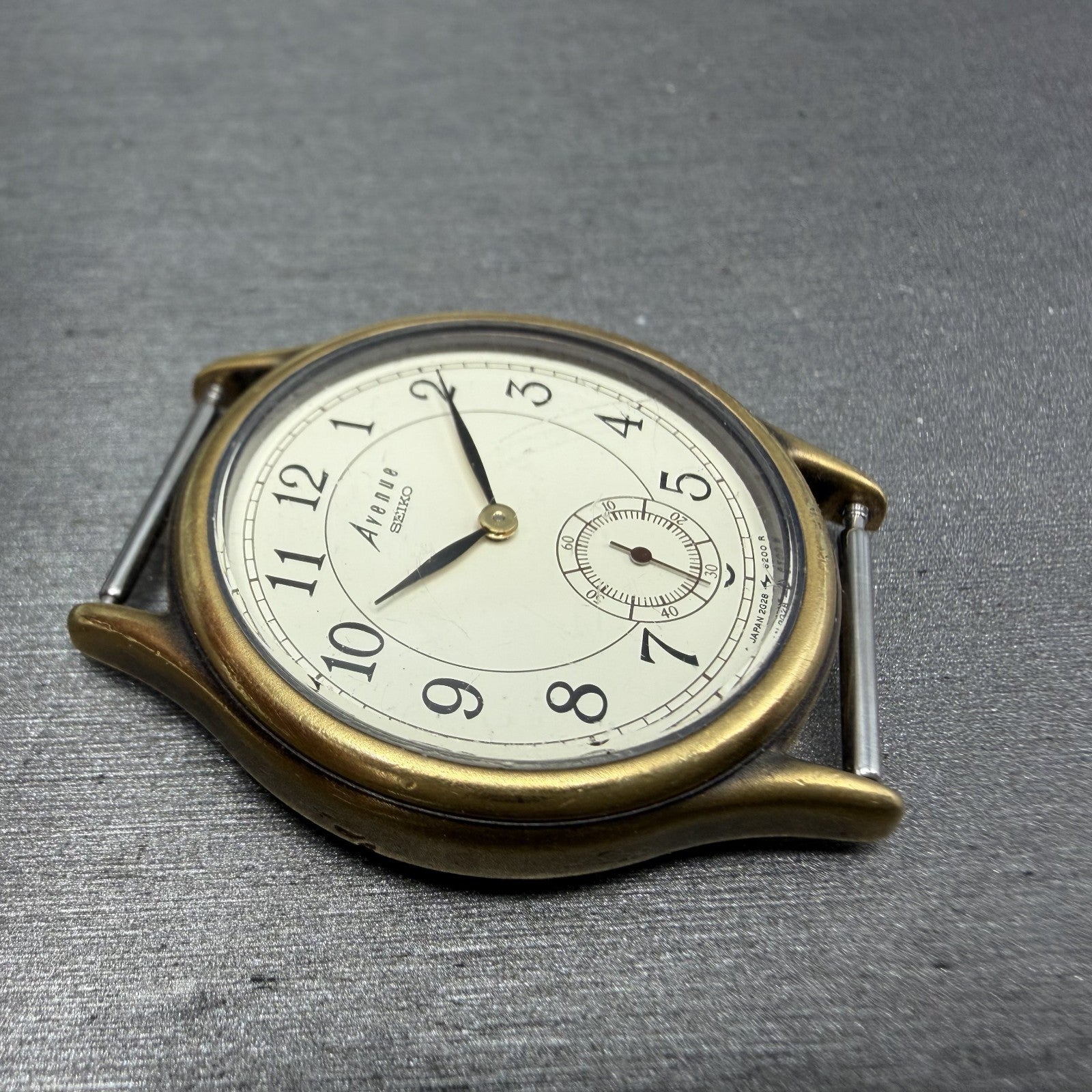 Seiko Avenue Watch Men 31mm White Dial Gold Tone Small Seconds 2G28-6130 PARTS4
