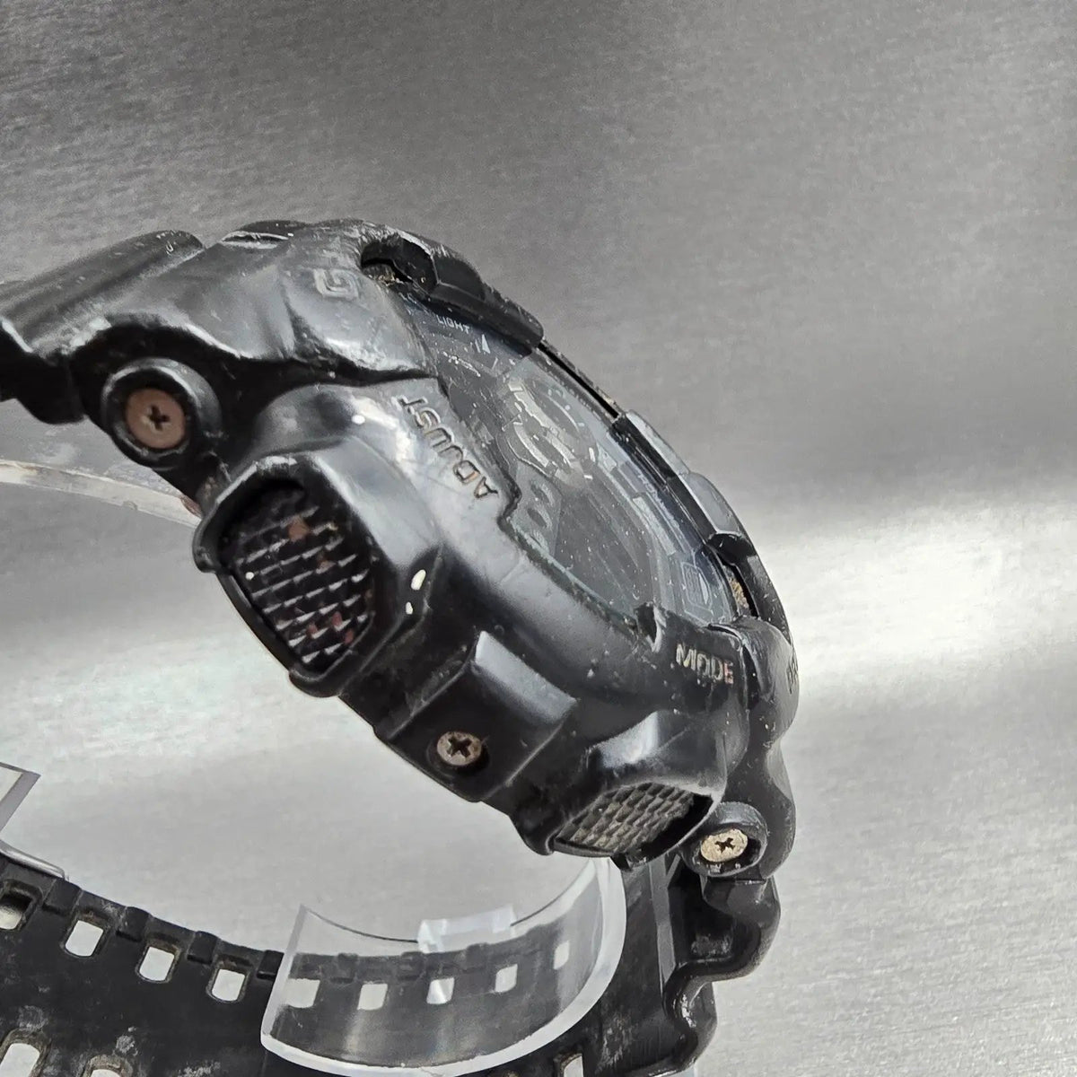Casio G-Shock GD-100 Watch Men 51mm Black Chrono Alarm Round New Battery READ3