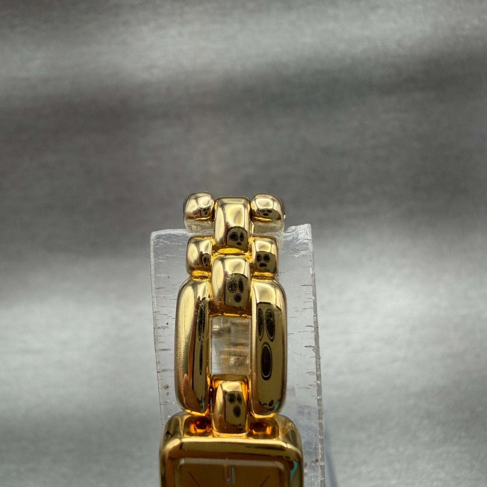 Seiko Tank Watch Women 13mm Champagne Dial Gold Tone Rectangle 2E207108 New Bat4
