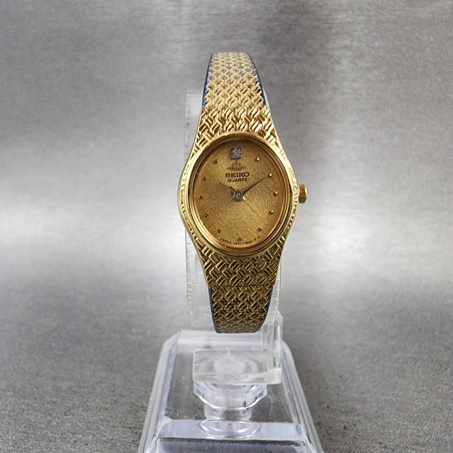 Seiko watch Women 18mm Gold Dial Gold Tone Oval V4015310 New Battery Vintage5