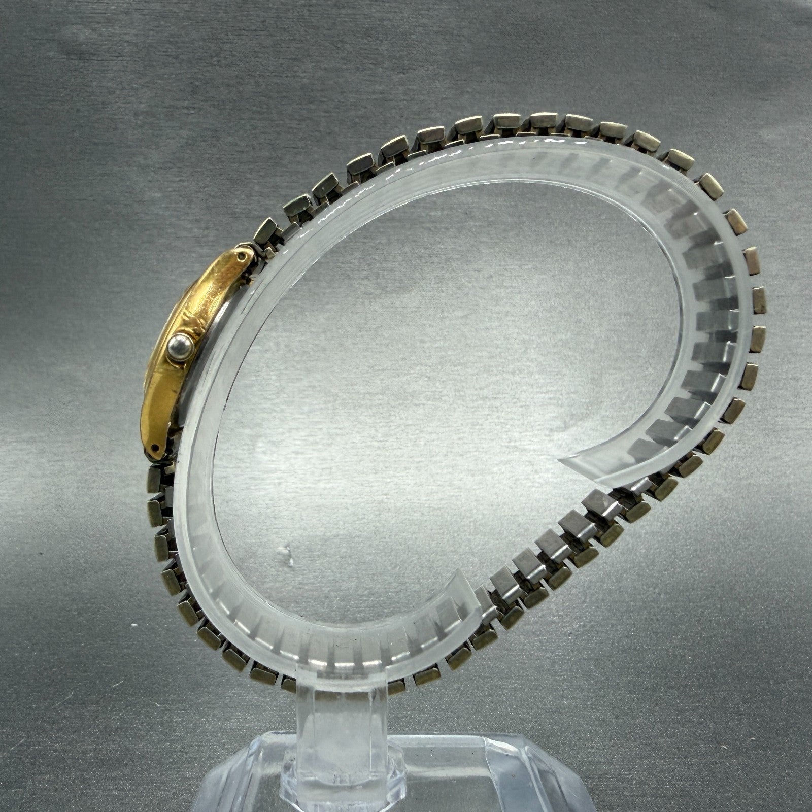 Seiko Watch Women 20mm White Dial Gold Tone Round 1N01-0E19 New Battery VTG6