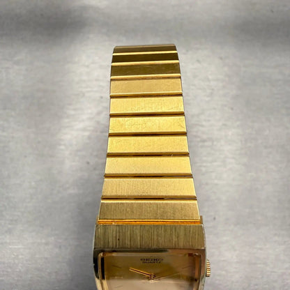 48304706