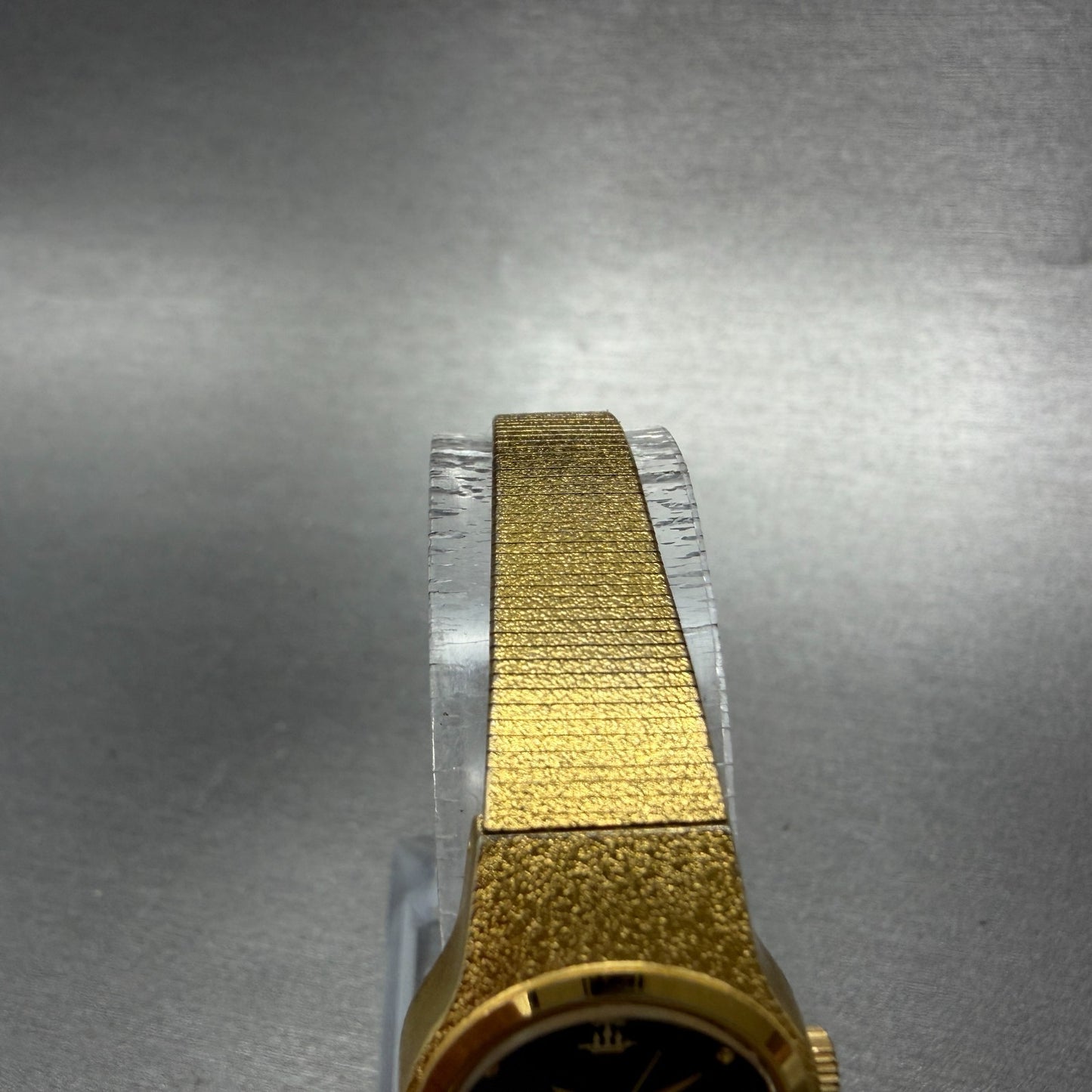 Seiko Watch Women 20mm Black Dial Gold Tone Round 8Y21-0020 New Battery Vintage4