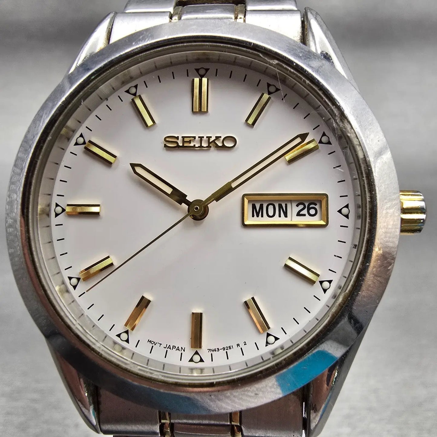Seiko Watch Men 37mm White Dial Two Tone Daydate Round 7N43-9070 New Battery1