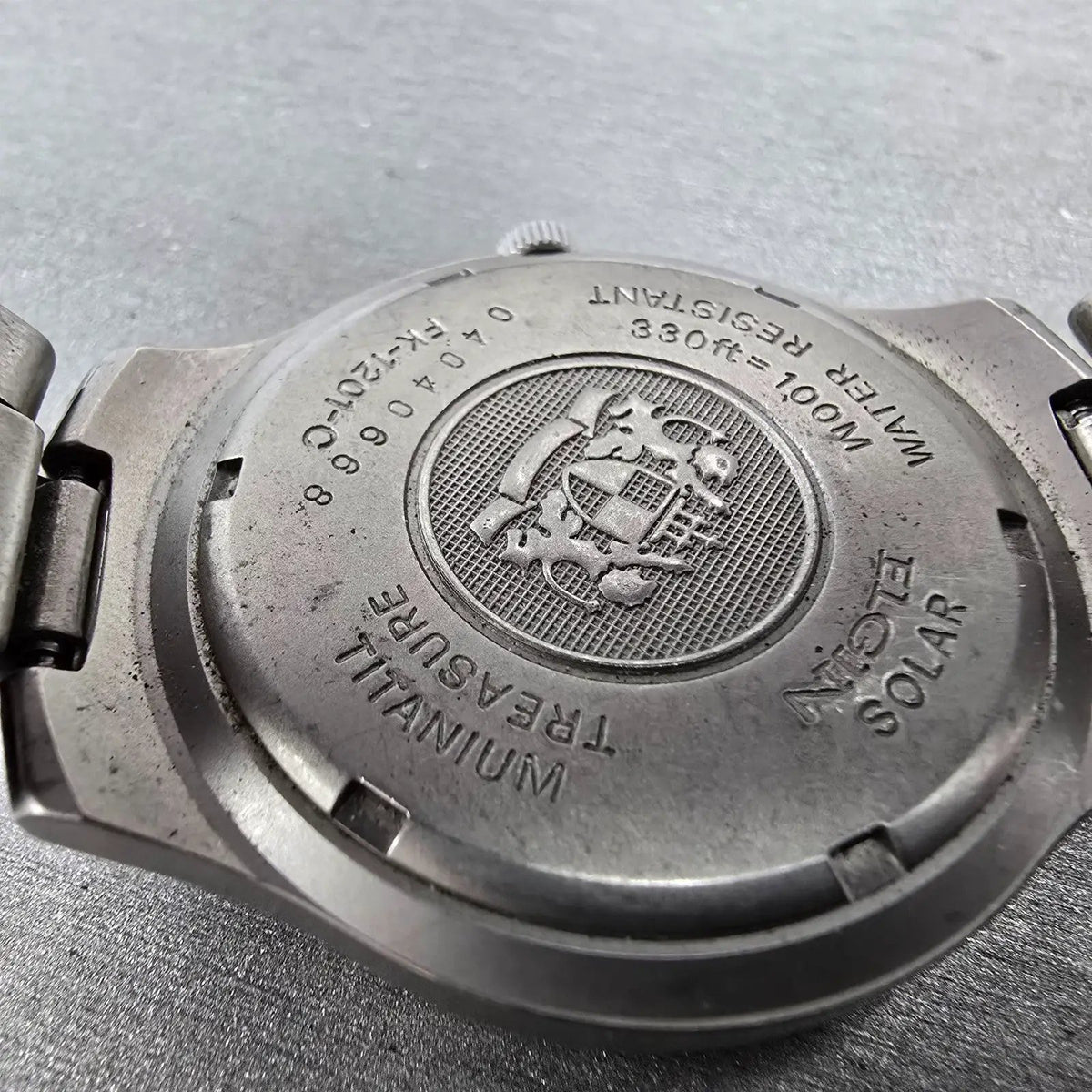 Elgin Solar Watch Men 36mm Gray Dial Titanium Daydate Round FK-1201 Works JDm9