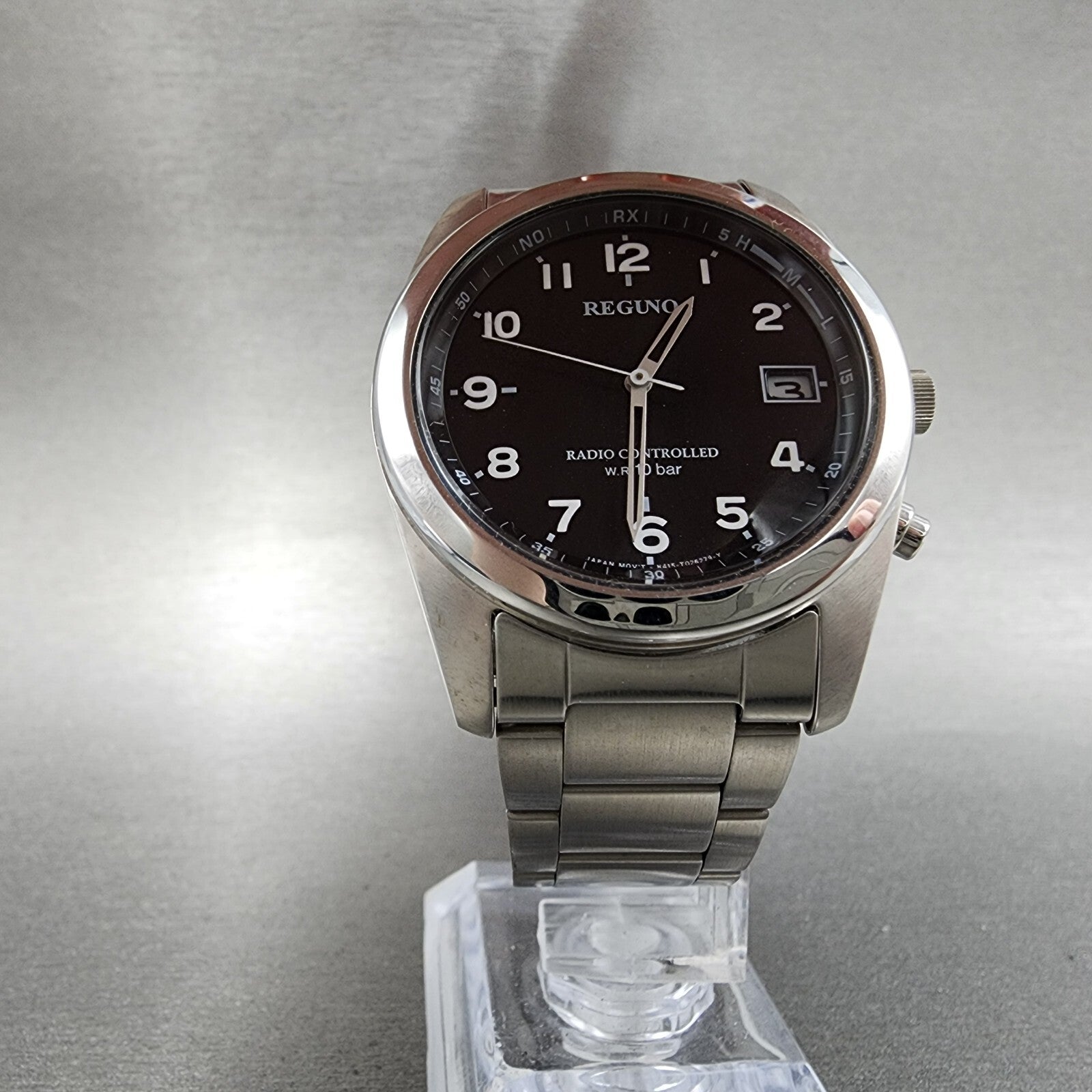 Reguno Watch Men 37mm Black Dial Silver Tone Date Solar H415T017274 Works7