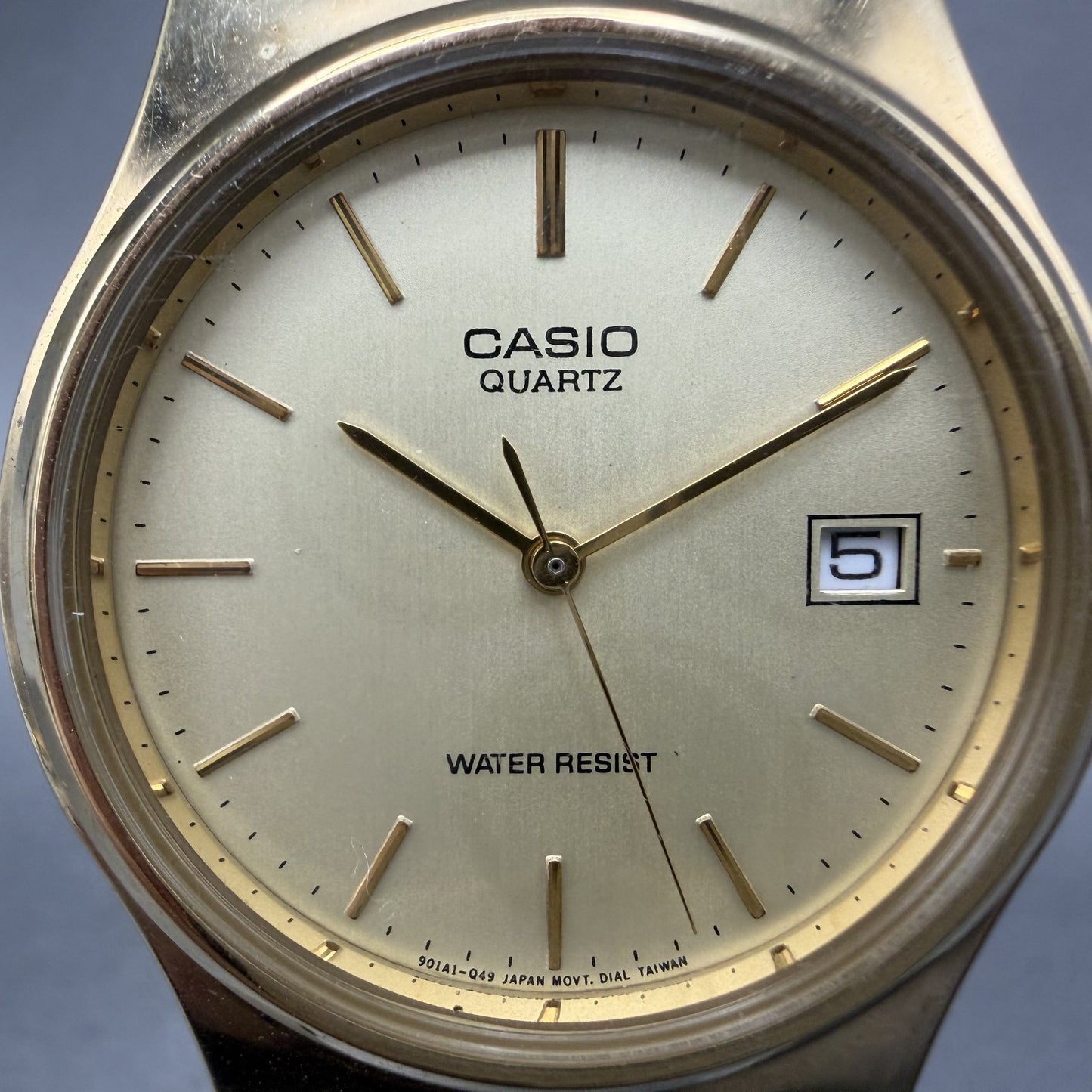 Casio Watch Men 33mm Champagne Dial Gold Tone Date Round MQ-537 New Battery1