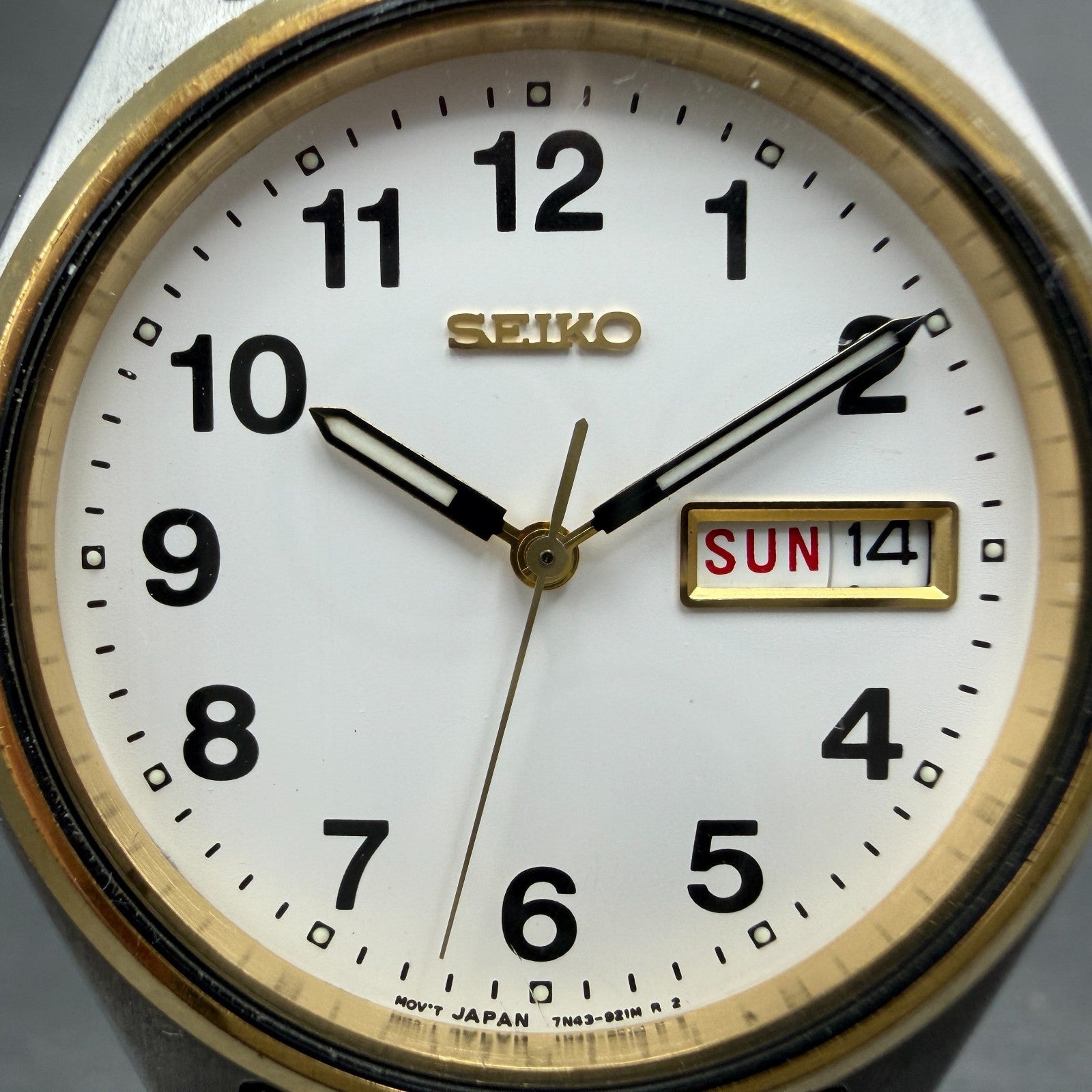 Seiko Watch Men 37mm White Dial Two Tone Daydate Round 7N43-9048 PARTS Vintage3