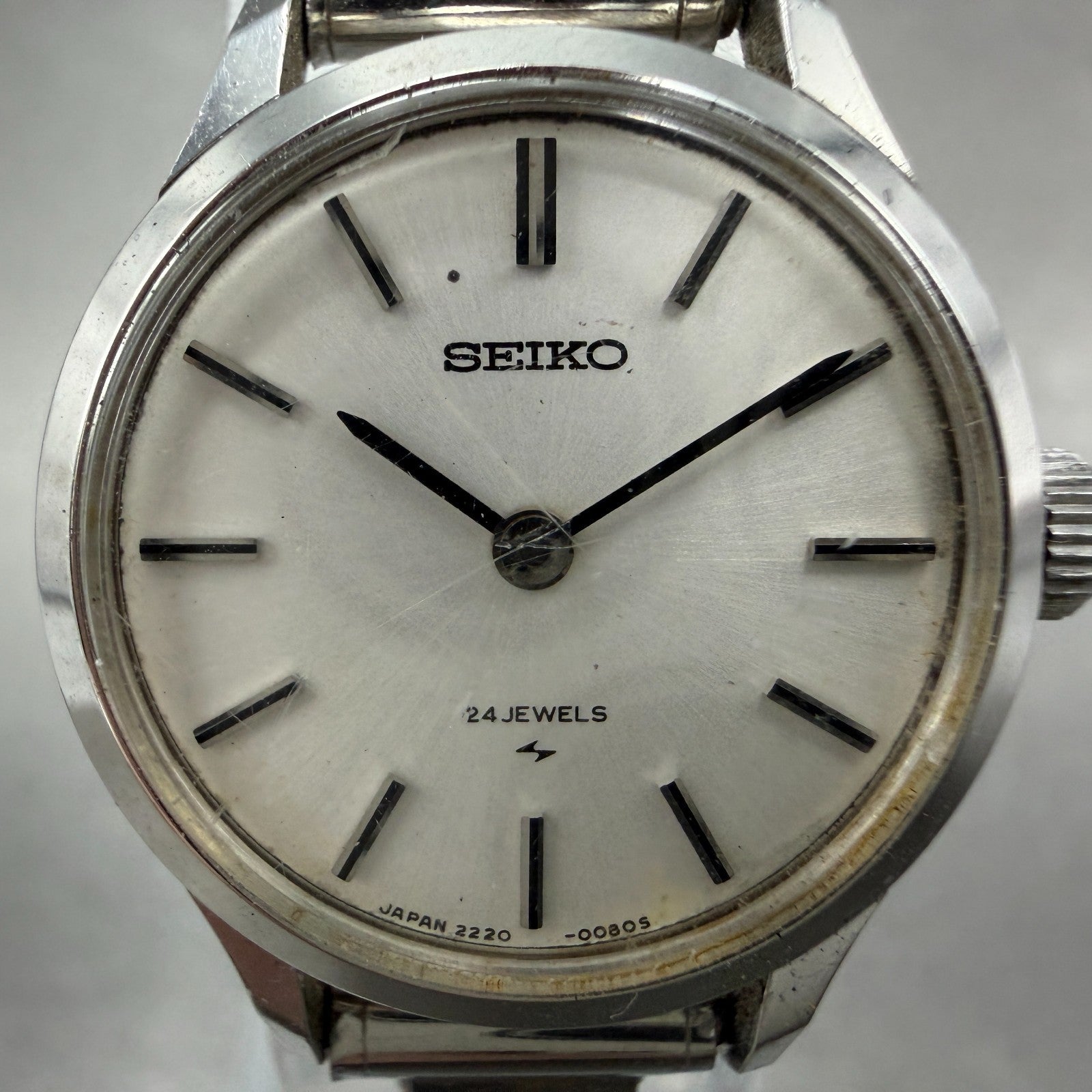 Seiko Watch Women 21mm Silver Dial Silver Tone Round 2220-0020 Manual Runs 4561