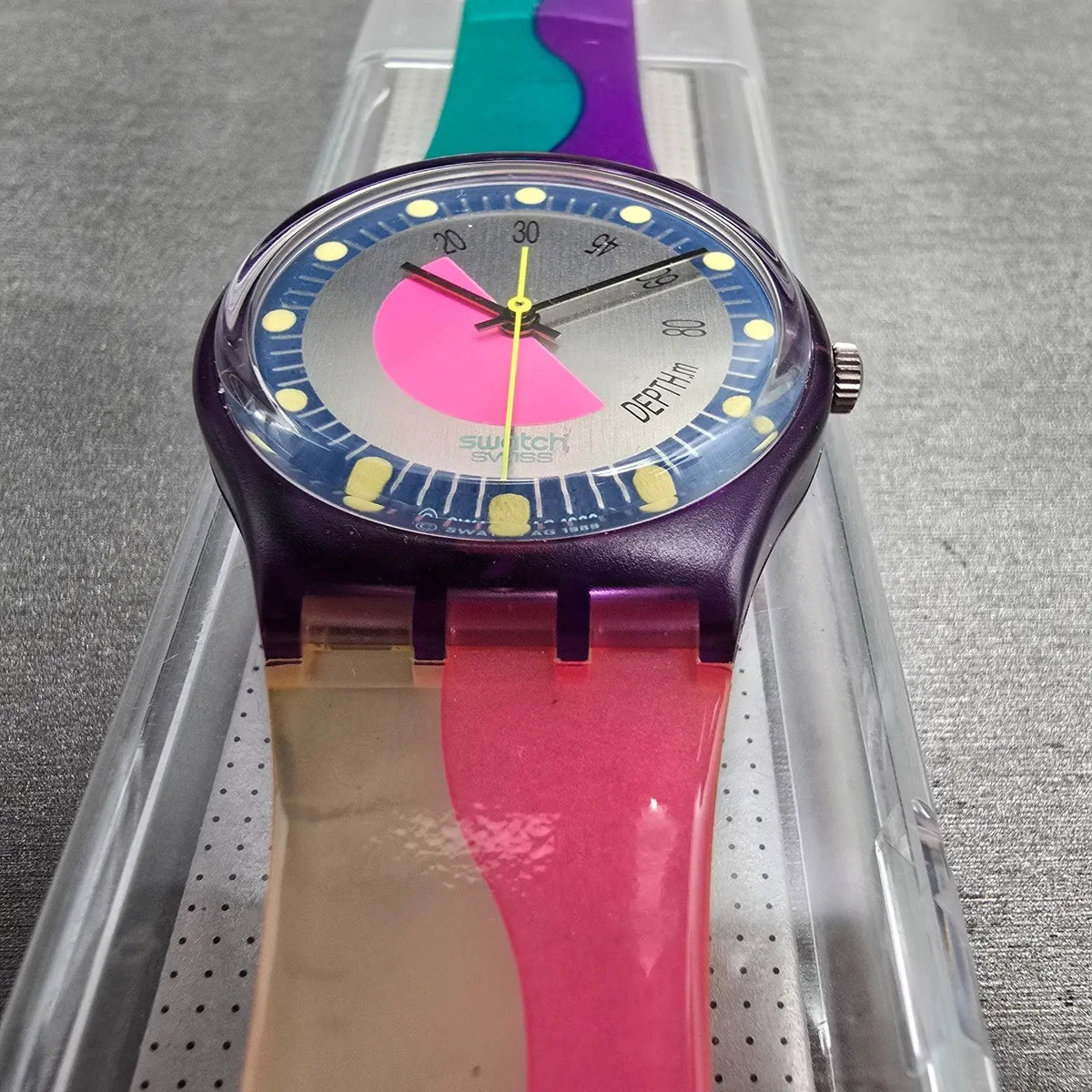 Swatch Scoob-A-Doo Watch Men 34mm Silver Dial Purple Case GV102 New Battery NOS4