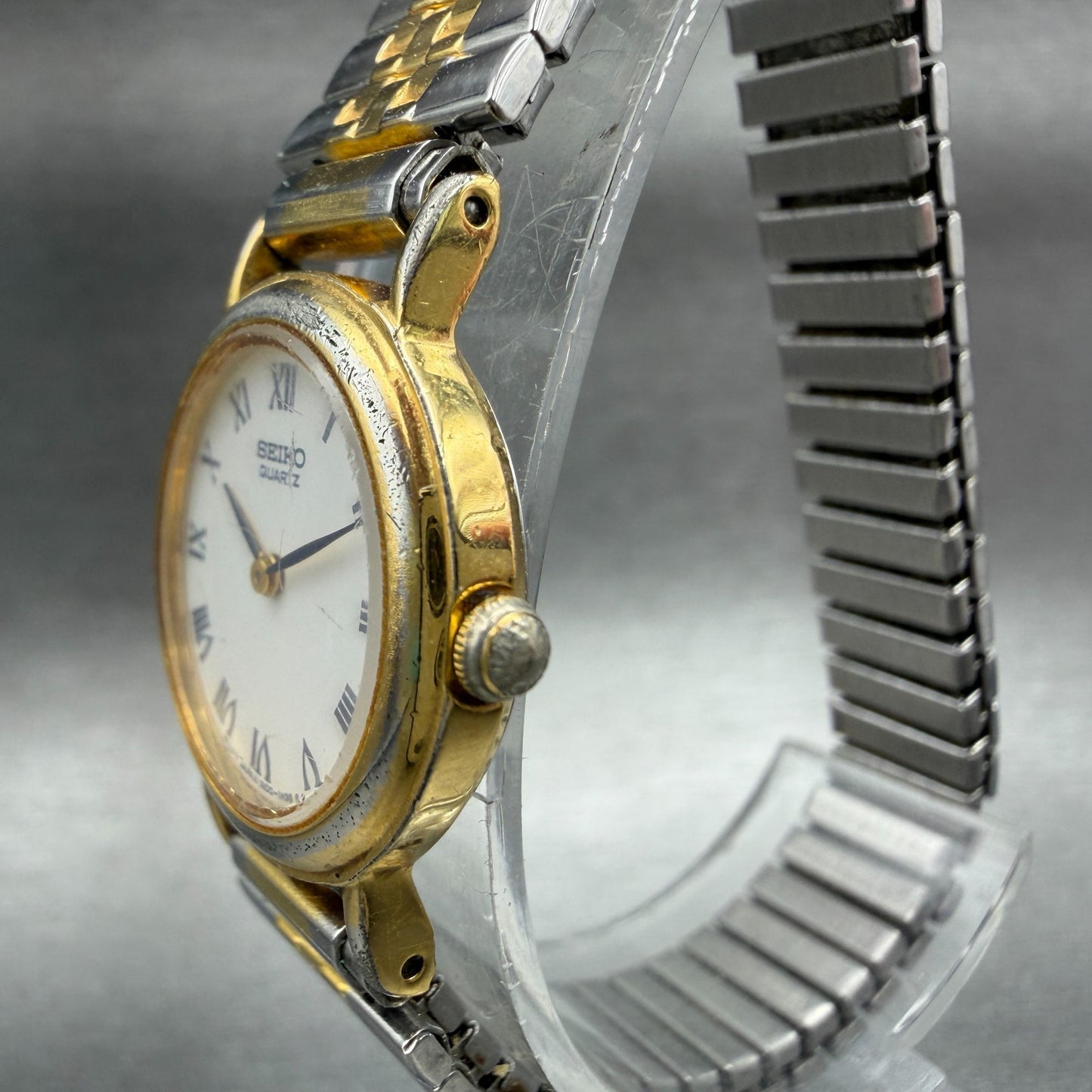 Seiko Watch Women 21mm White Dial Two Tone Round 1N00-0040 New Battery Vintage2