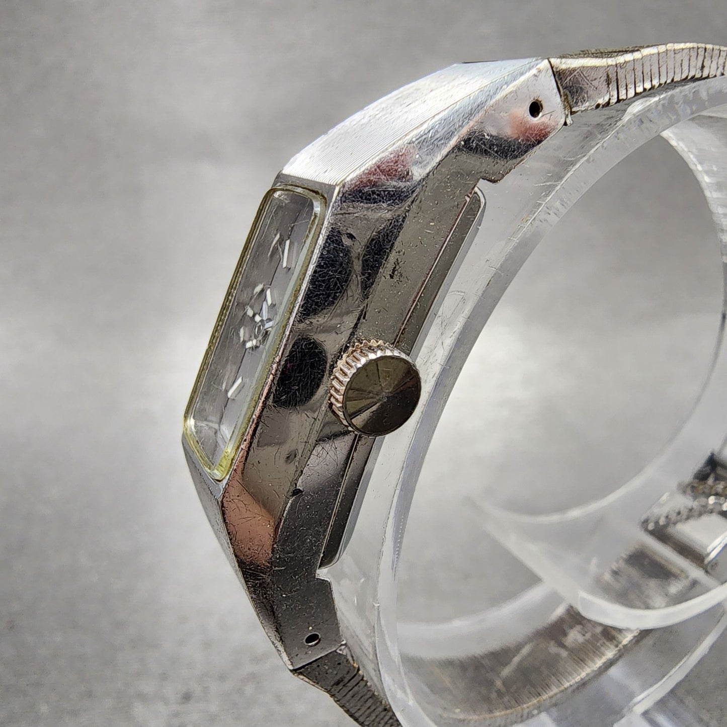 Seiko tank Watch Women 13mm Gray Dial Silver Tone Manual 15203570 Runs2