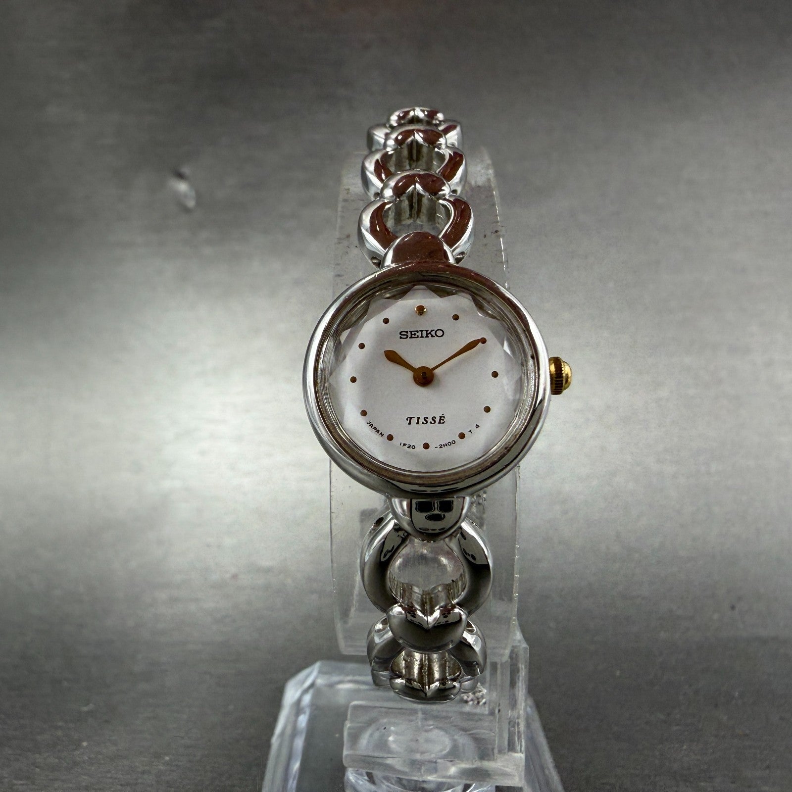 Seiko Tisse Watch Women 18mm White Dial Silver Tone Hearts 1F20-1B20 New Battery5