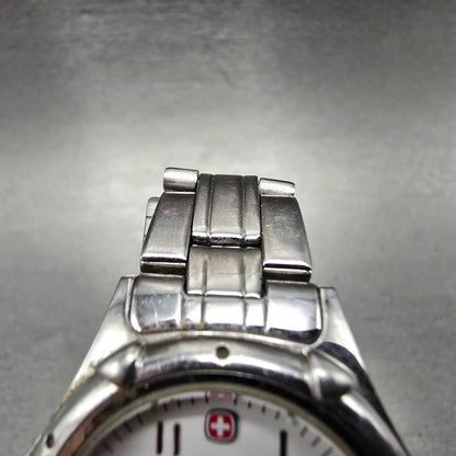Wenger Swiss Military Watch Women 29mm White Dial Silver Tone Date 79040 New Bat4