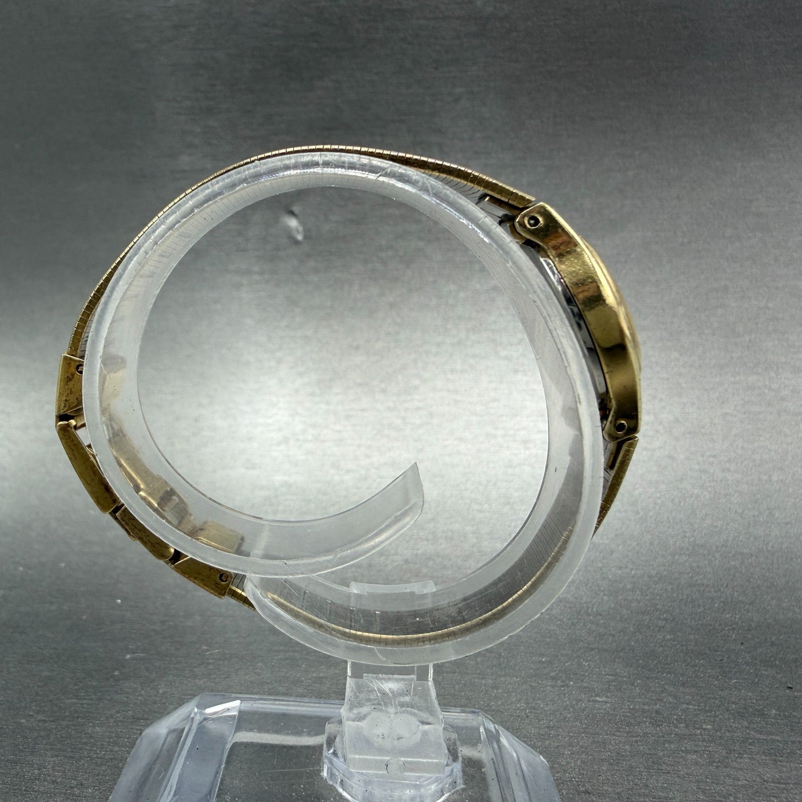 Pulsar Watch Women 15mm Cream Dial Gold Tone Oval V232-6970 New Battery8