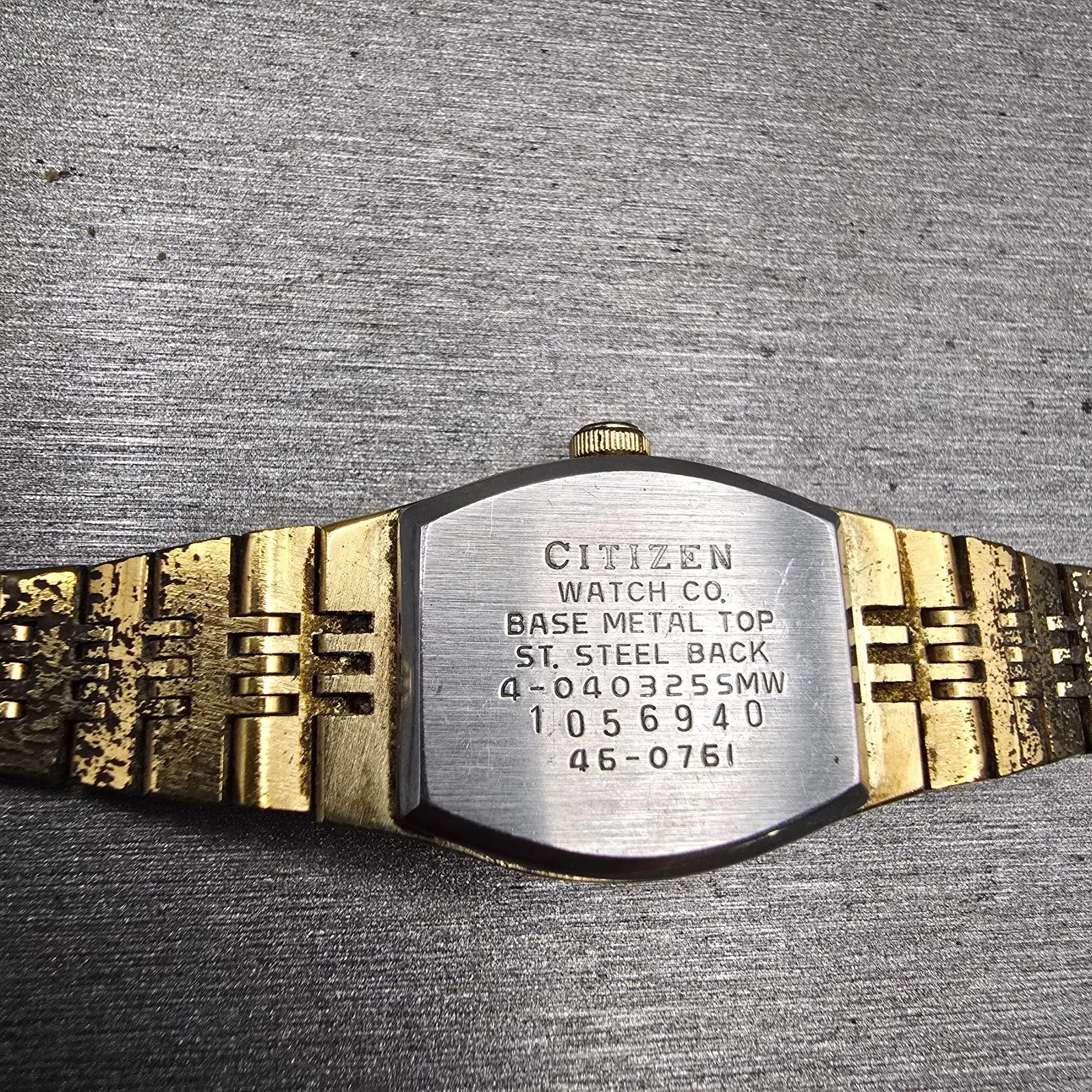 Citizen CQ Watch Women 25mm Champagne Dial Gold Tone 4-0403255 New Battery VTG11