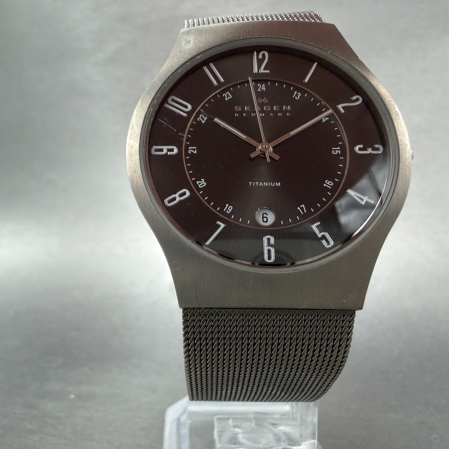 Skagen Watch Men 37mm Gray Dial Titanium Date 233XLTTM Mesh Band New Battery ABC5