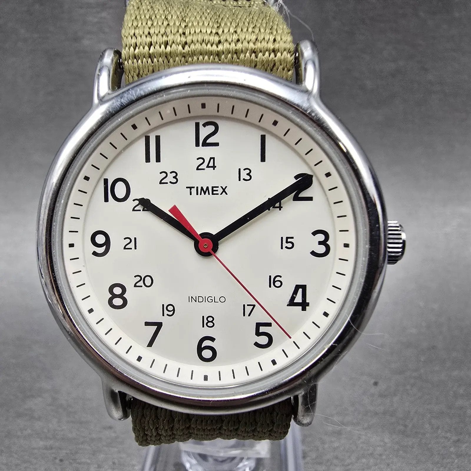 Timex Weekender Watch Men 38mm White Dial Silver Tone Round T2N651 New Battery C0