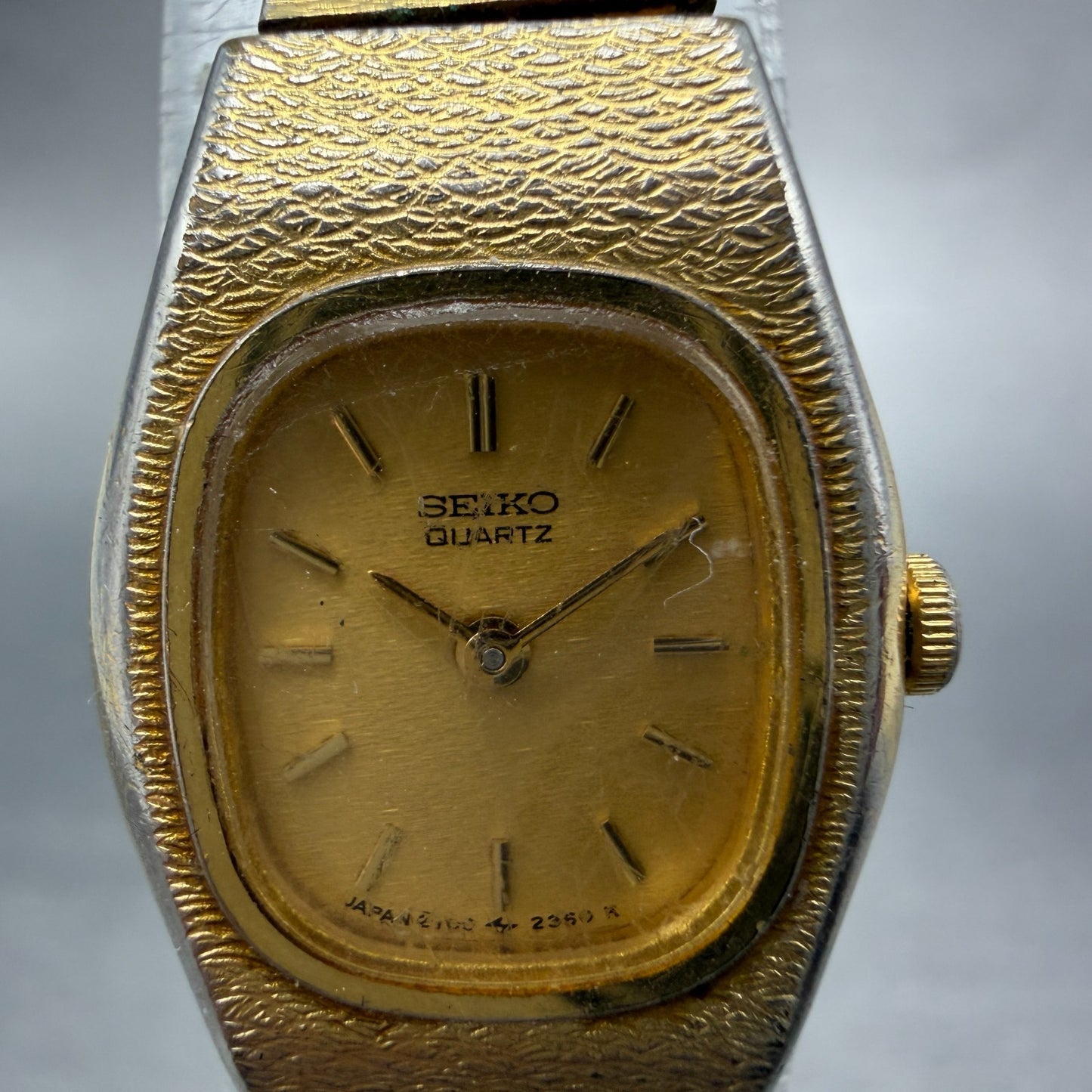 Seiko Watch Women 17mm Champagne Dial Gold Tone Rectangle 2Y00-5659 New Battery1