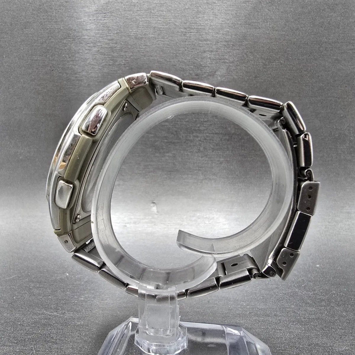 Casio Wave Ceptor Watch Men 43mm Champange Dial Silver Solar Alarm Daydate Runs6