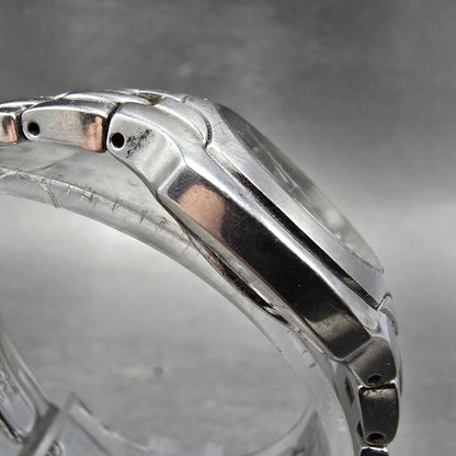Citizen Eco-Drive Watch Women 25mm Gray Dial Silver Tone Date E011-S049601 RunsS4