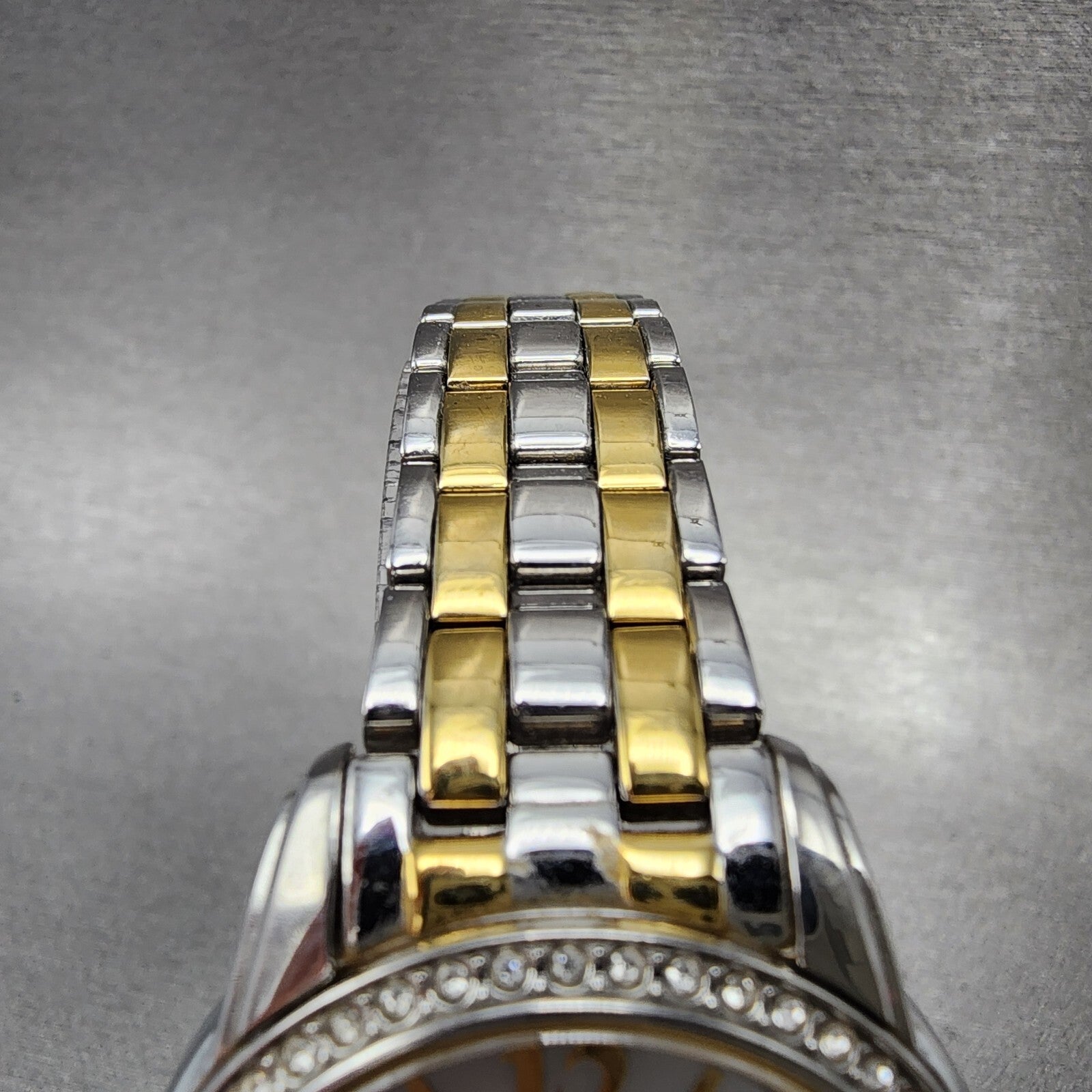 Citizen EcoDrive Watch Women 32mm MOP Dial Two Tone Daydate Round 8635 Runs4