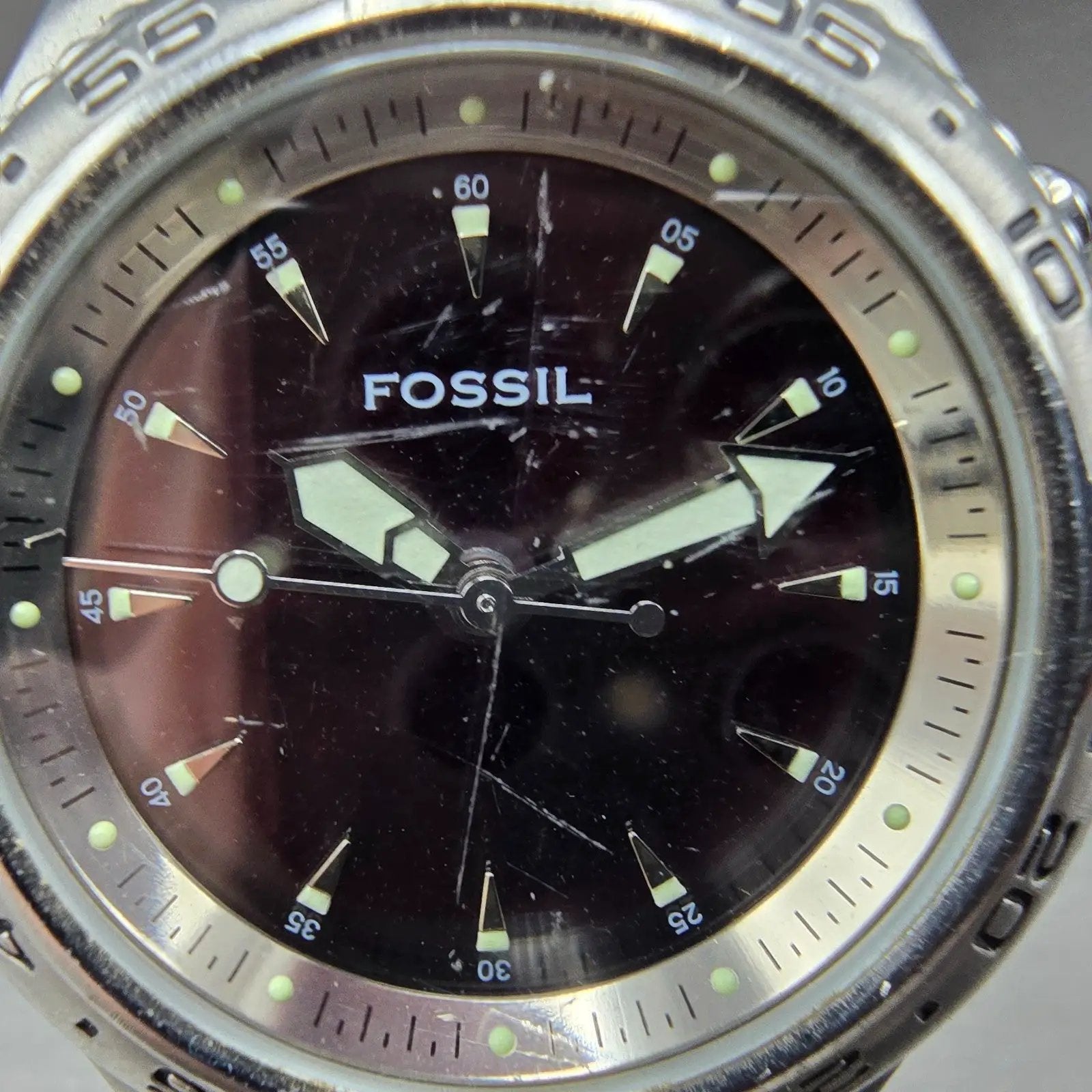 Fossil Blue Watch Men 40mm Red & Silver Dial Silver Tone AM-3614 New Battery1