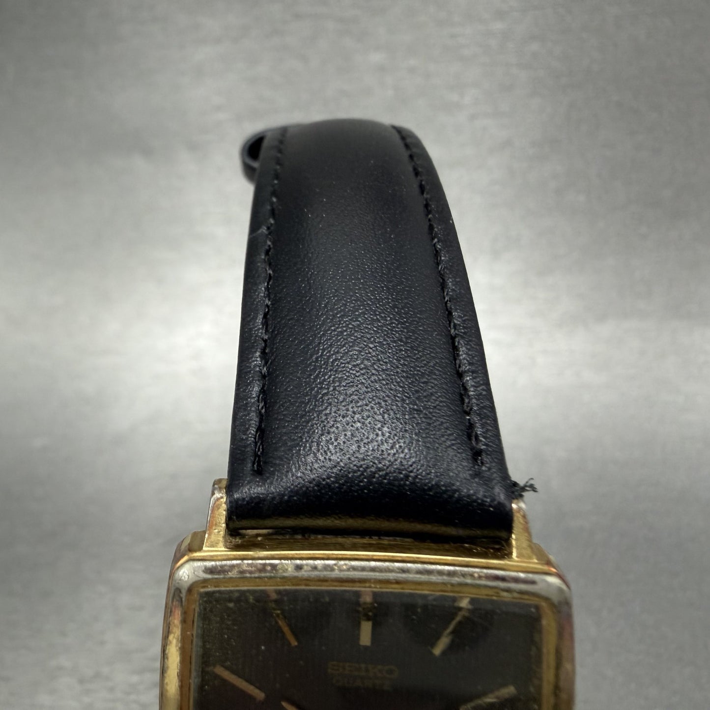 Seiko Tank Watch Men 27mm Black Dial Gold Tone Rectangle 2620-5370 New Battery4