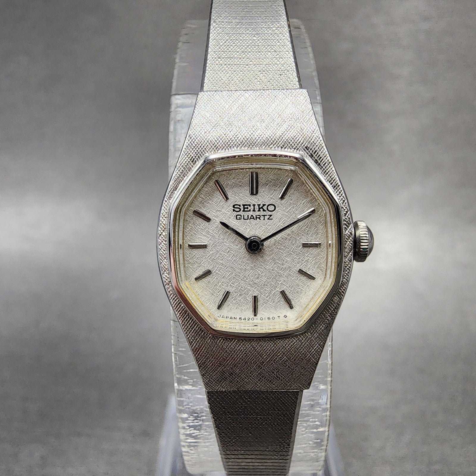 Seiko Watch Women 17mm White Dial Silver Tone Round 54205059 New Battery VTG0