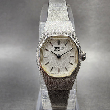 Seiko Watch Women 17mm White Dial Silver Tone Round 54205059 New Battery VTG0